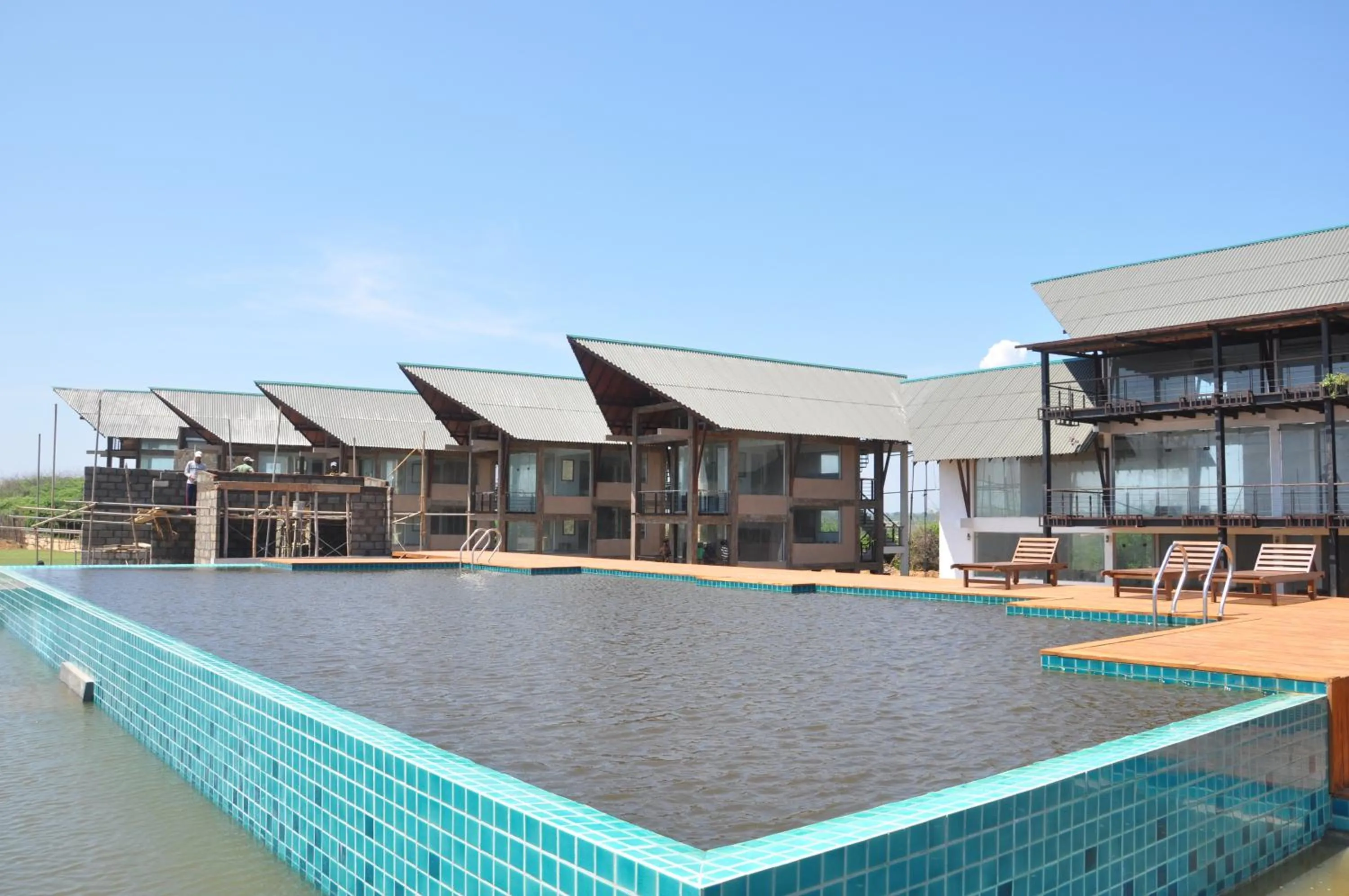 Swimming pool in Laya Safari Resorts & Spa