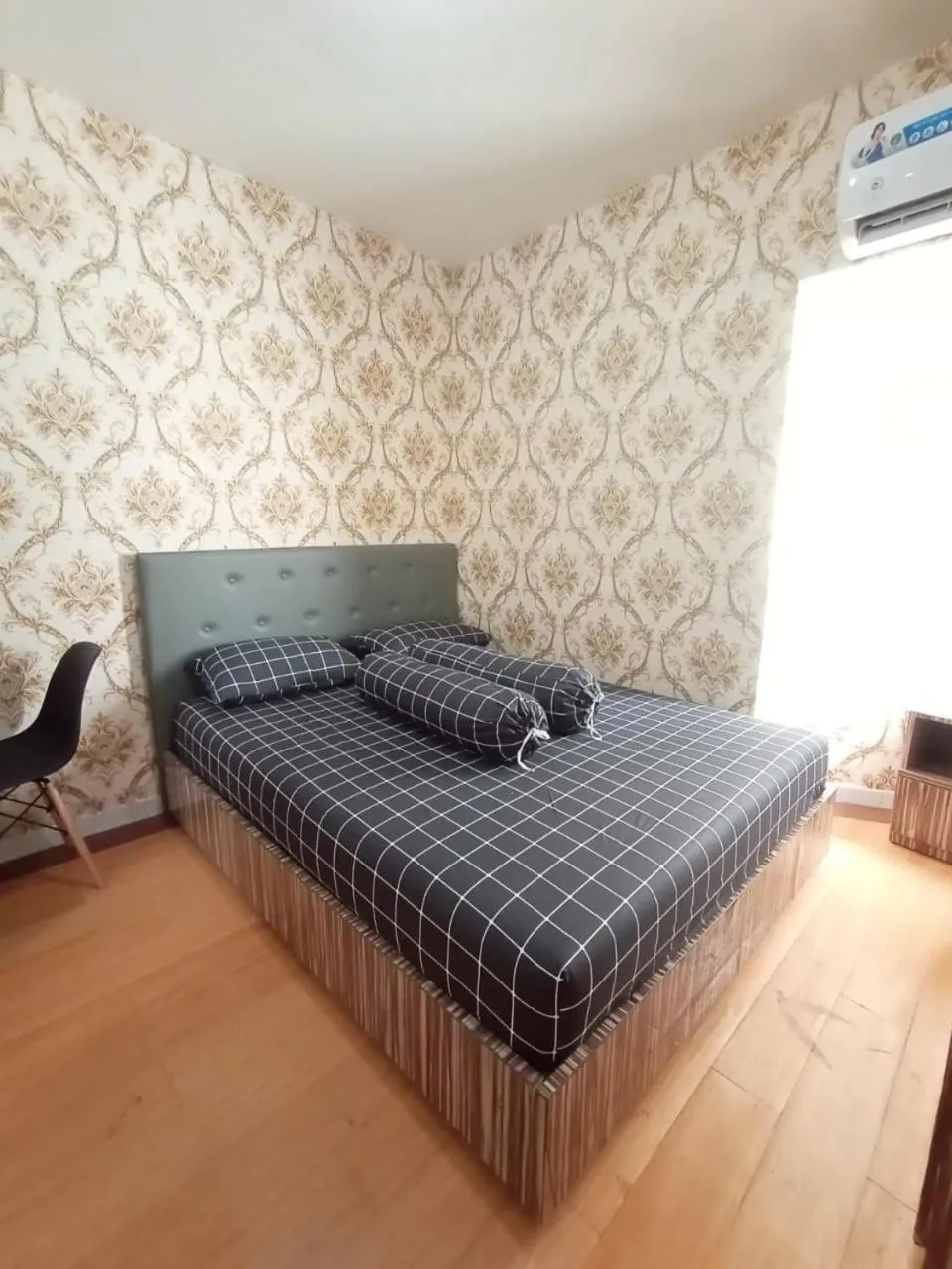 Photo of the whole room in Aesthetic Room