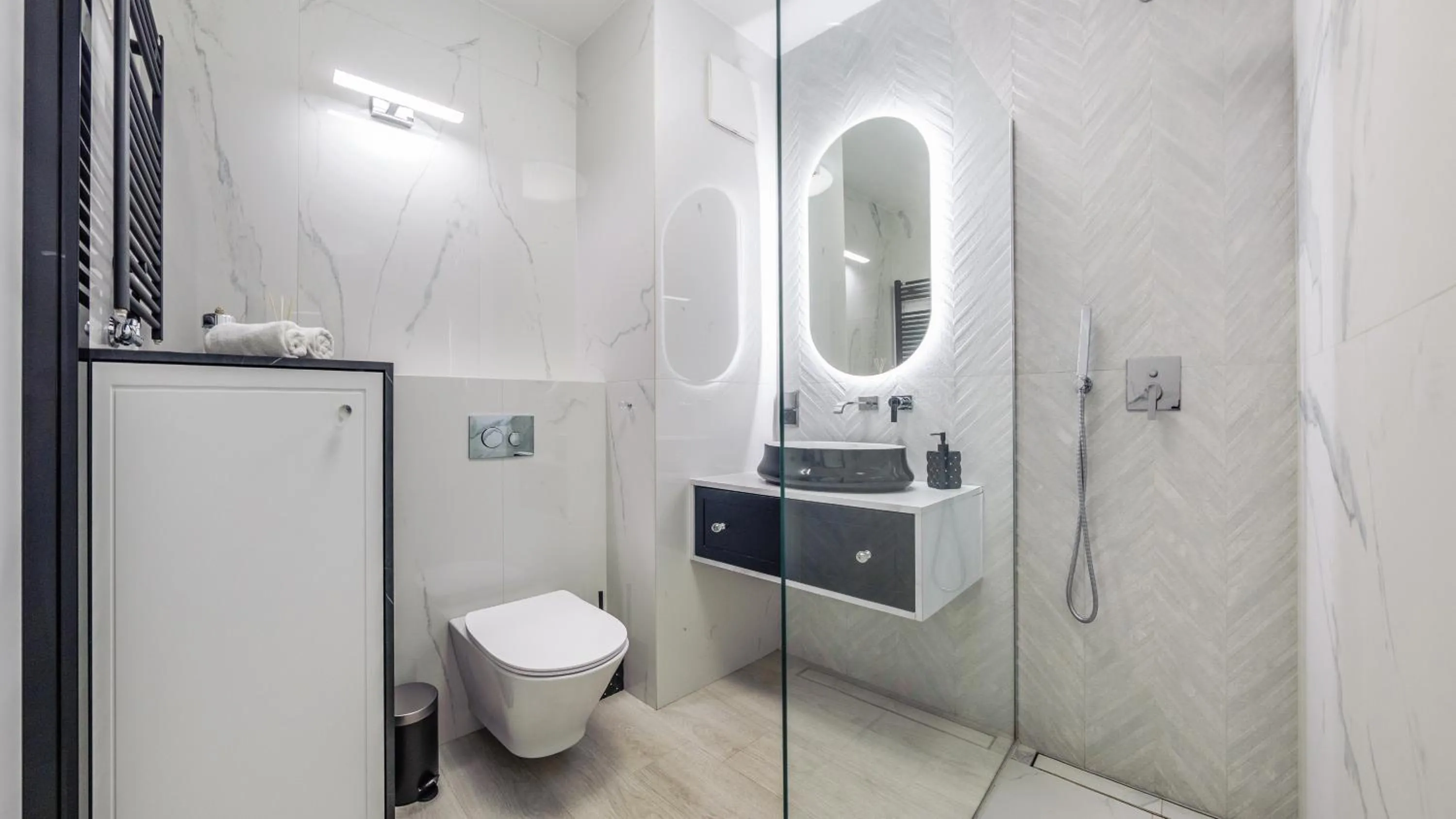 Shower in Nadmotławie z sauną, Sun & Snow