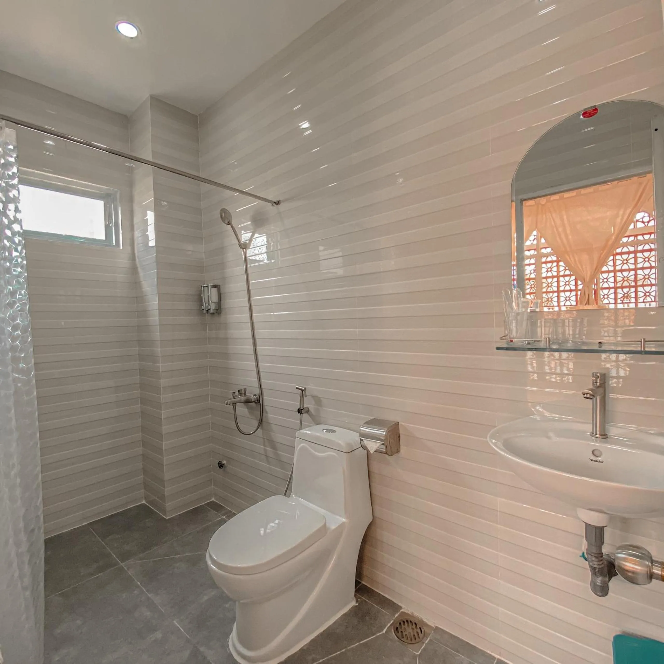 Bathroom in Mekong 69 Hostel