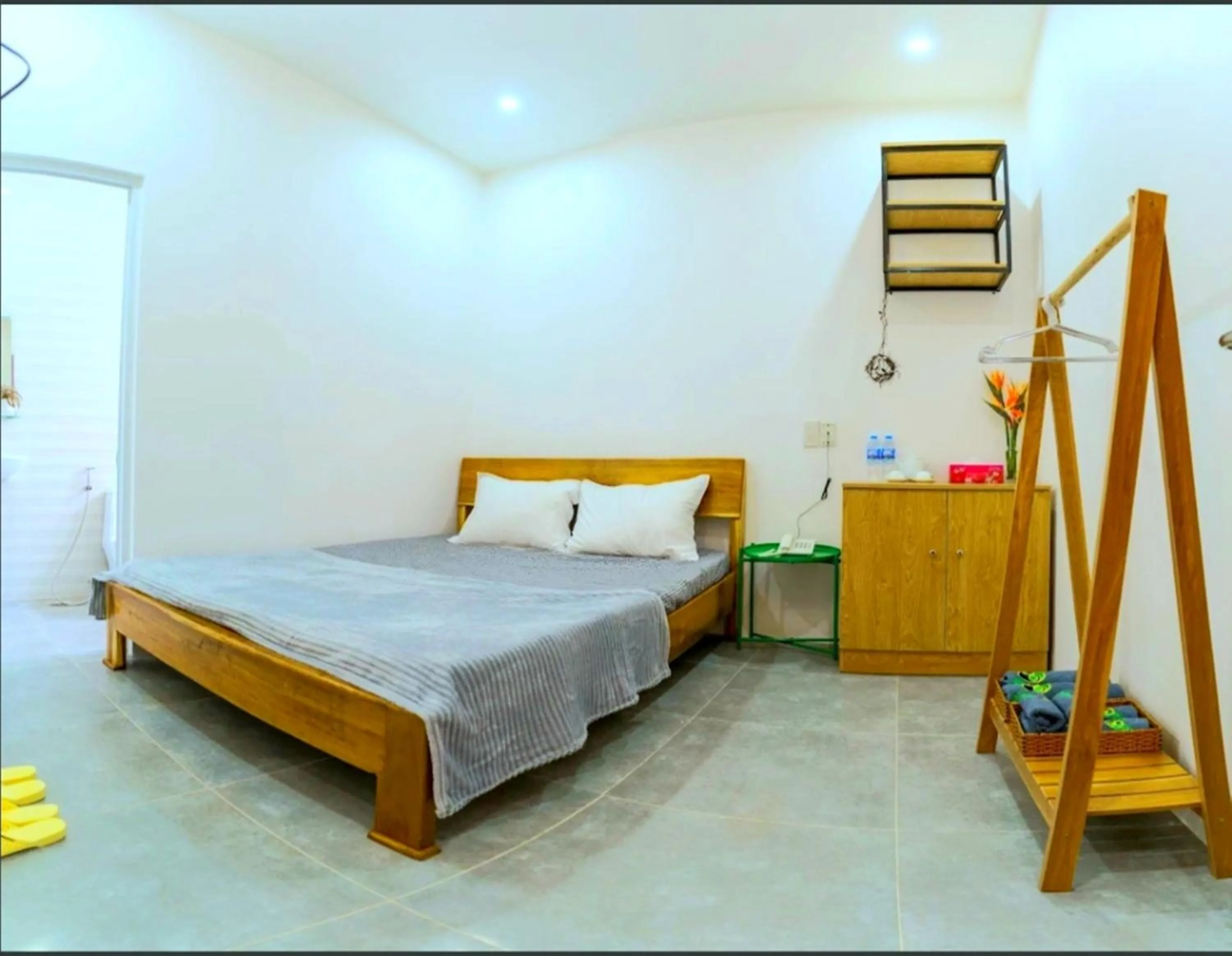 Bathroom, Bed in Mekong 69 Hostel