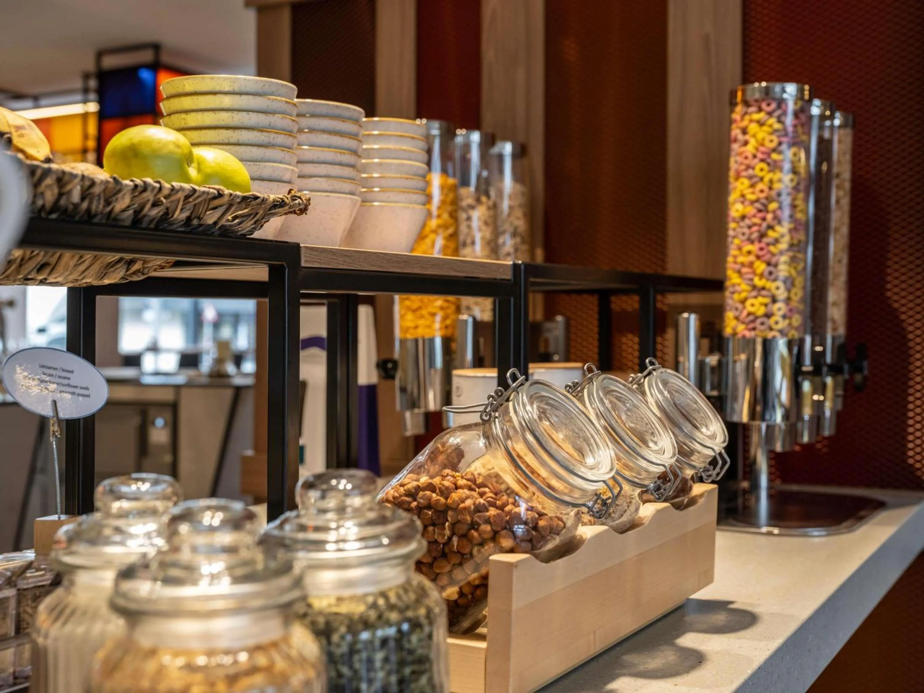 Breakfast in Novotel Suites Wien City Donau