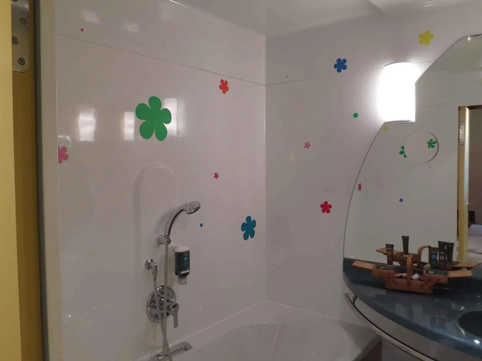 Bedroom in Novotel Suites Wien City Donau