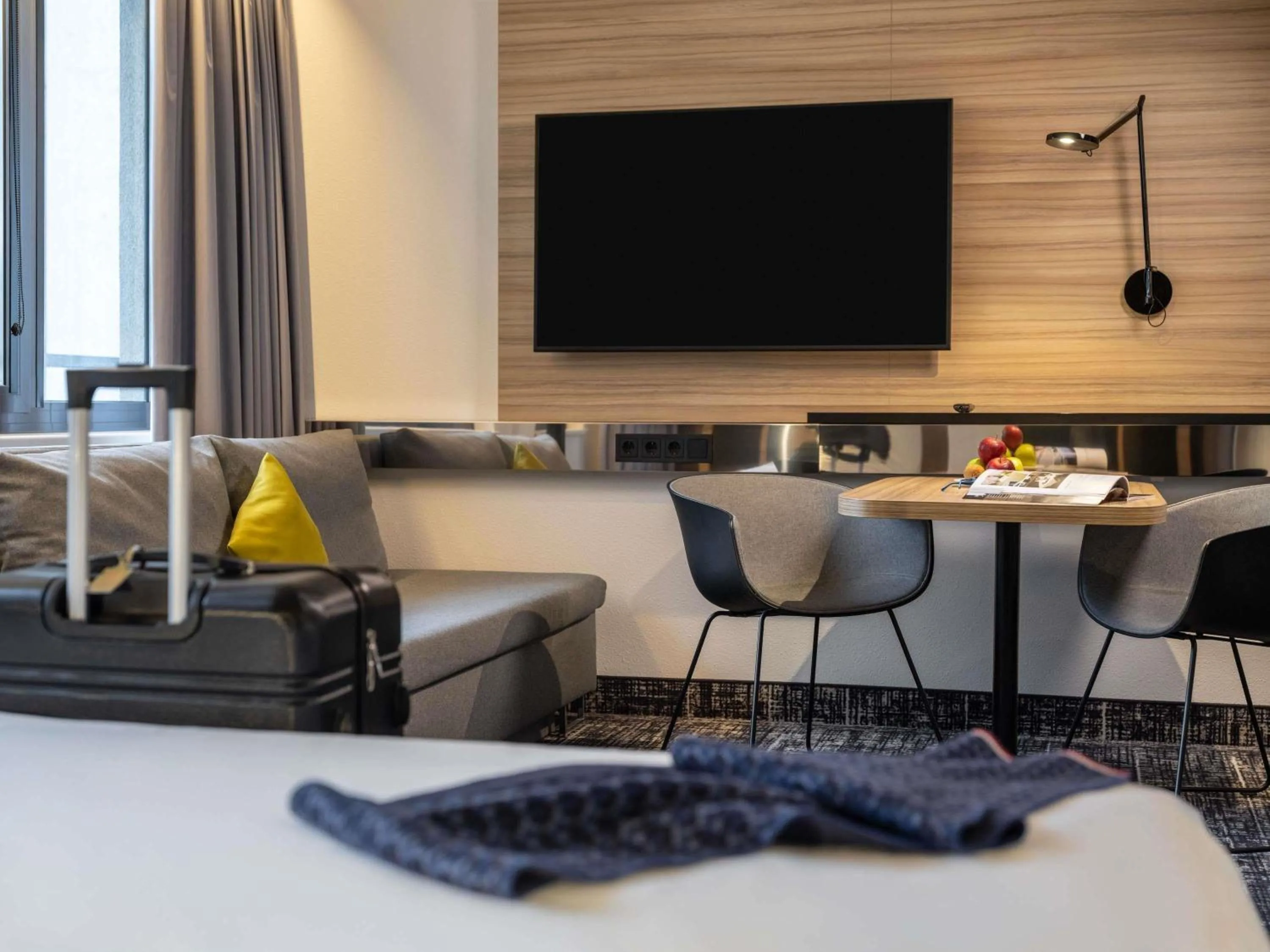 Bedroom, Bed in Novotel Suites Wien City Donau