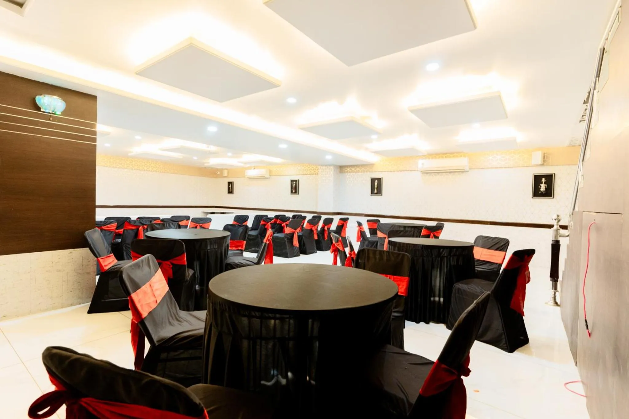 Banquet/Function facilities in Hotel Krishna by KeyMagics