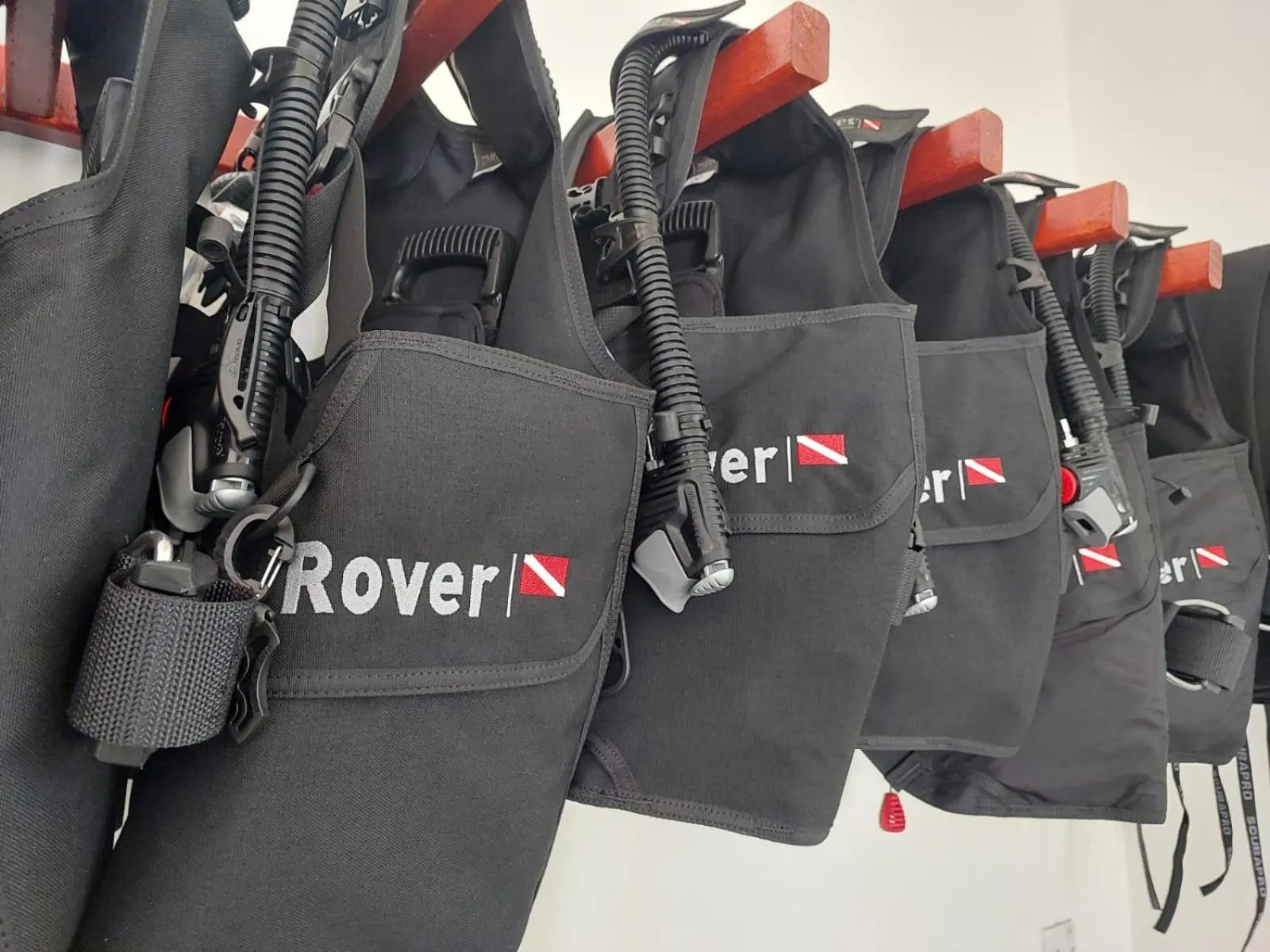 Vaali Maldives Island Escapes & Dive