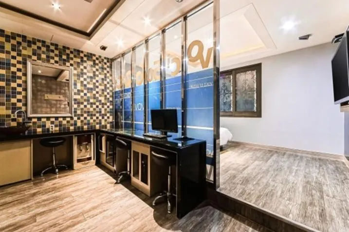 Decorative detail in Vov Hotel