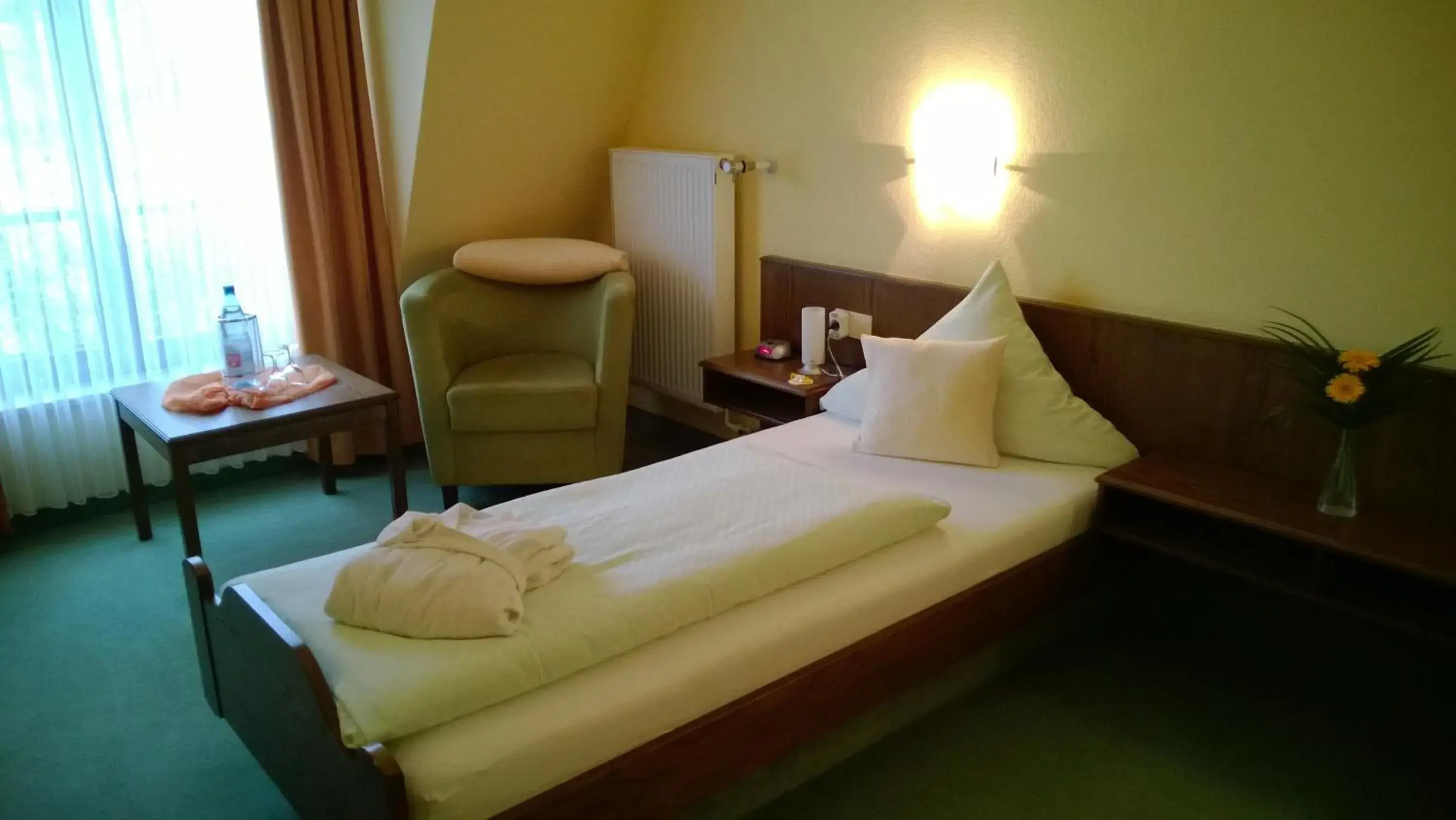 Comfort Single Room in Landhotel Vierjahreszeiten Comfort Single Room in Landhotel Vierjahreszeiten