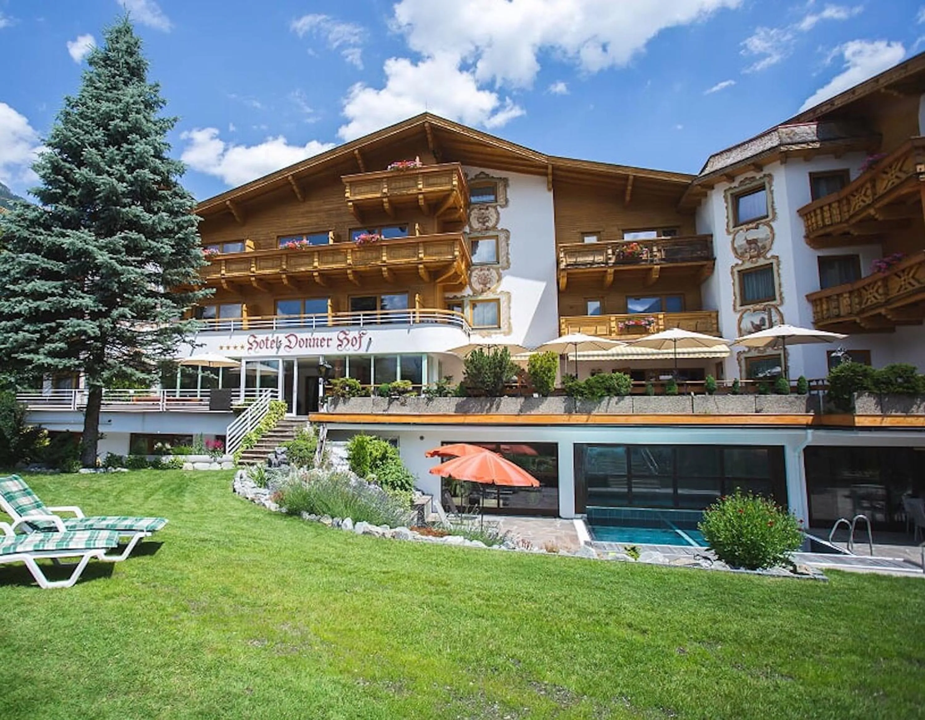 Property building in Hotel Donnerhof