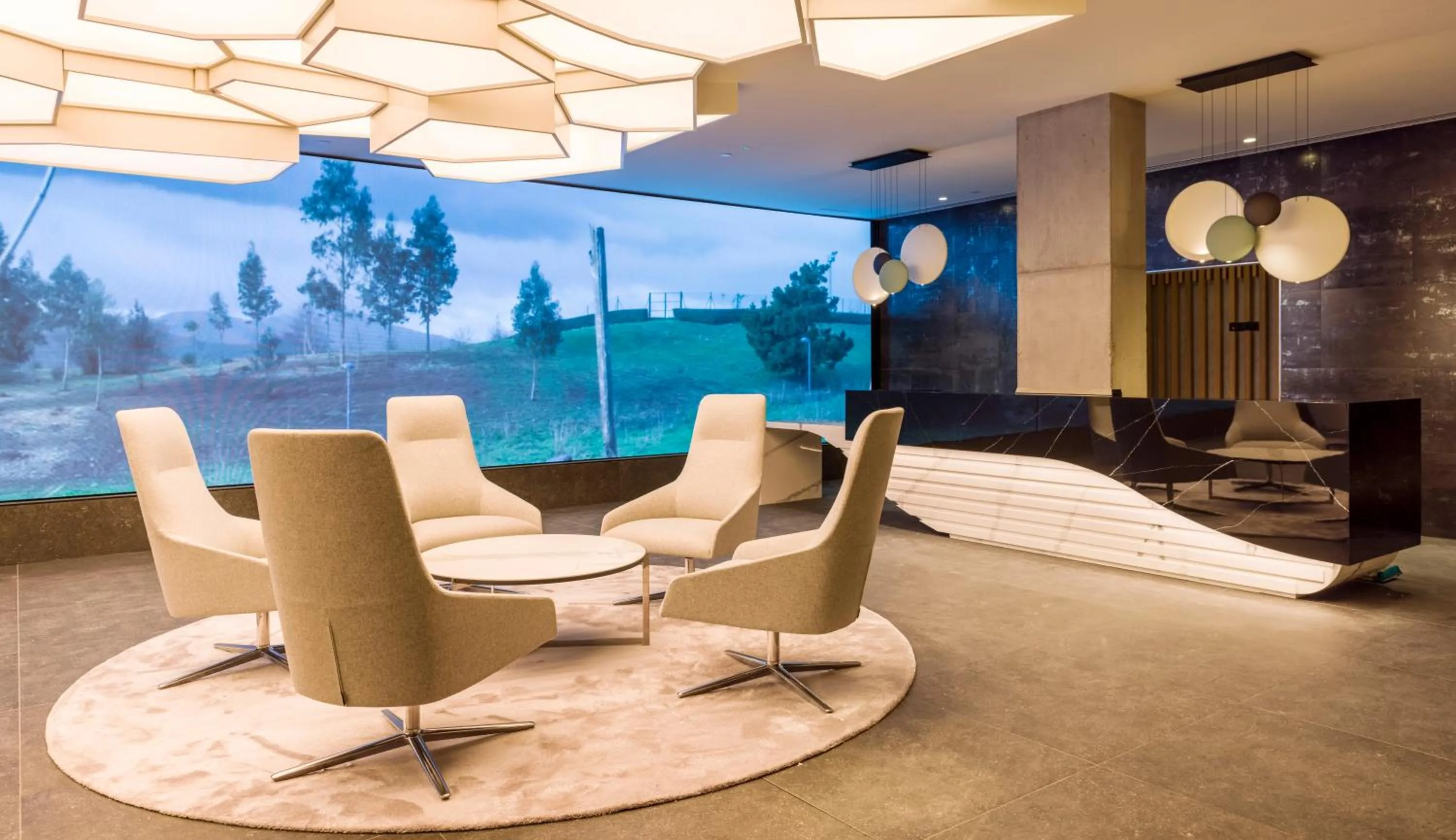 Lobby or reception in Hotel Ilunion San Mamés