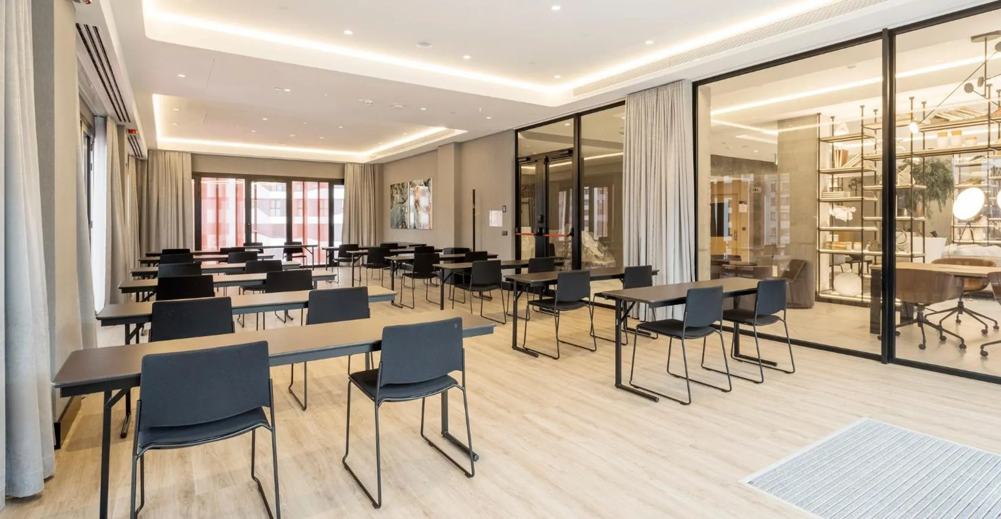 Meeting/conference room in Hotel Ilunion San Mamés