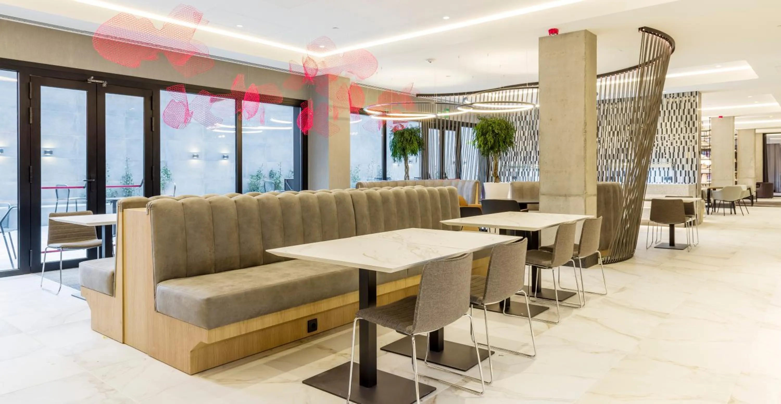 Restaurant/places to eat in Hotel Ilunion San Mamés