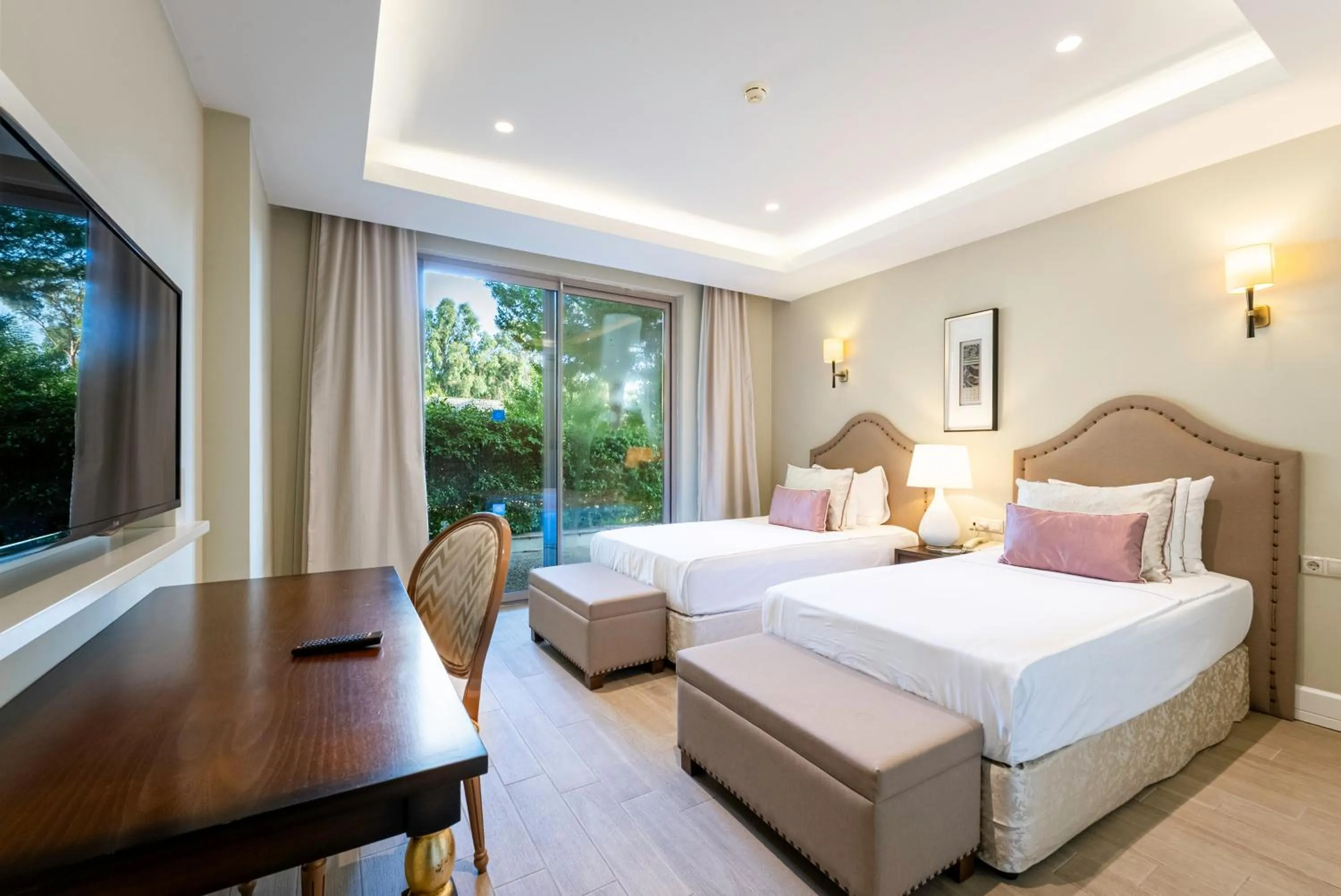 Bedroom, Bed in Kaya Palazzo Golf Resort