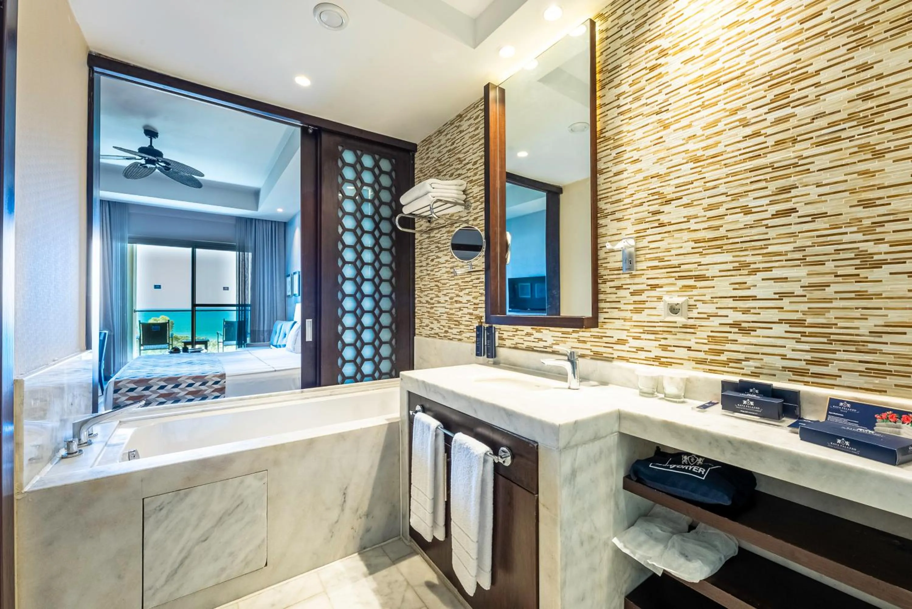 Bathroom in Kaya Palazzo Golf Resort