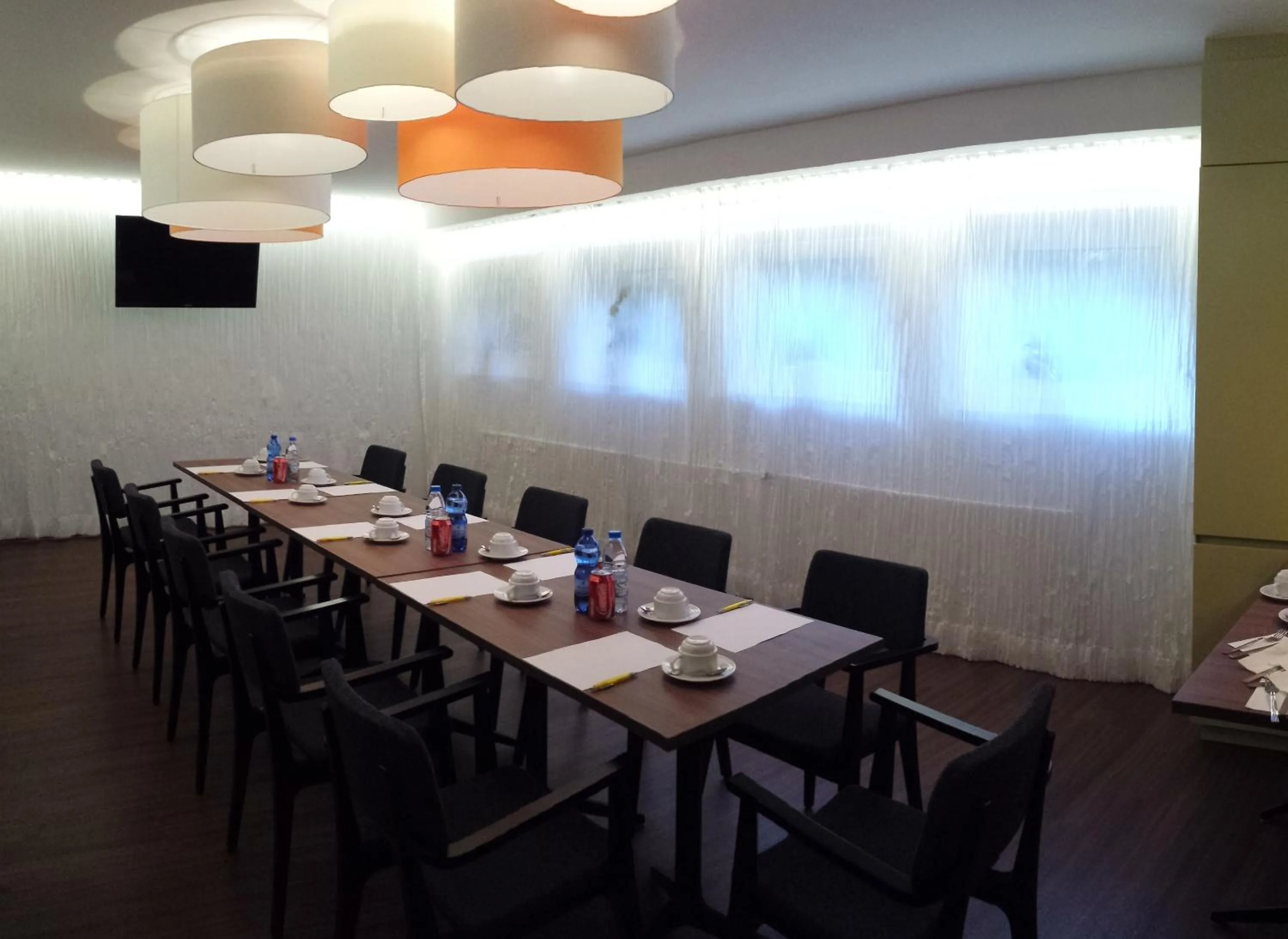 Business facilities in Hotel Henry