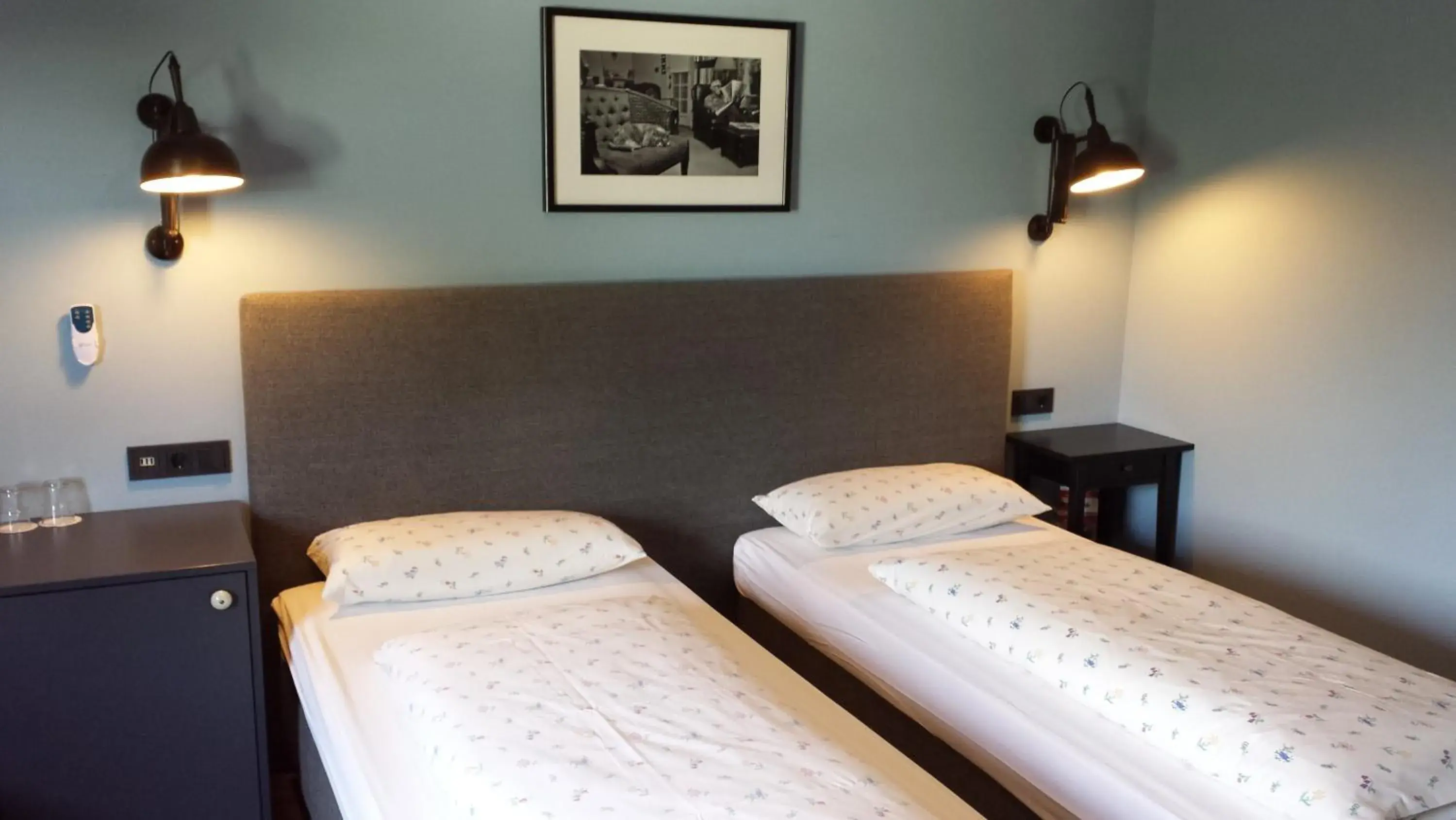 Triple Room in Hotel Henry Triple Room in Hotel Henry