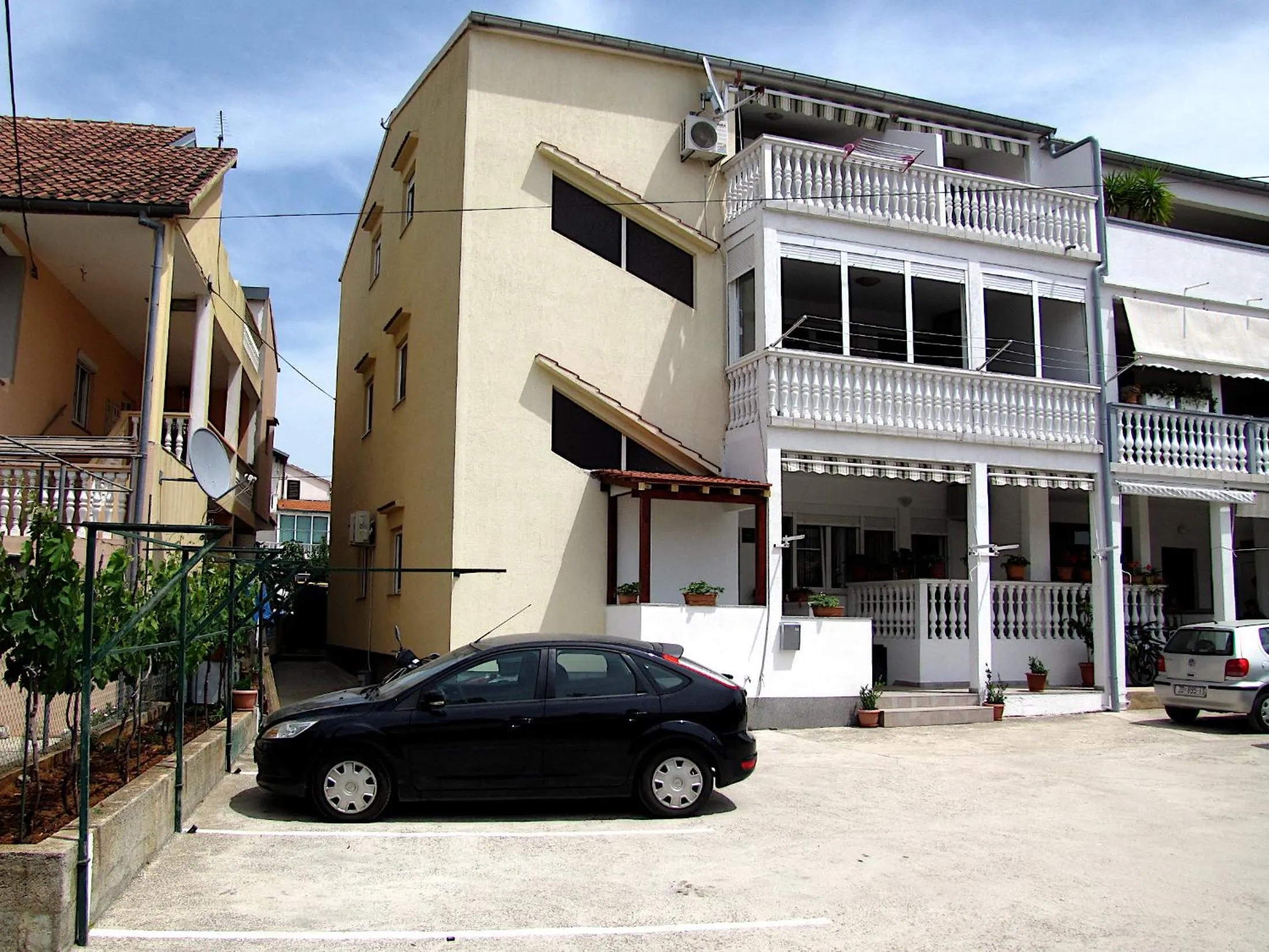 Property building in Apartments Klanac