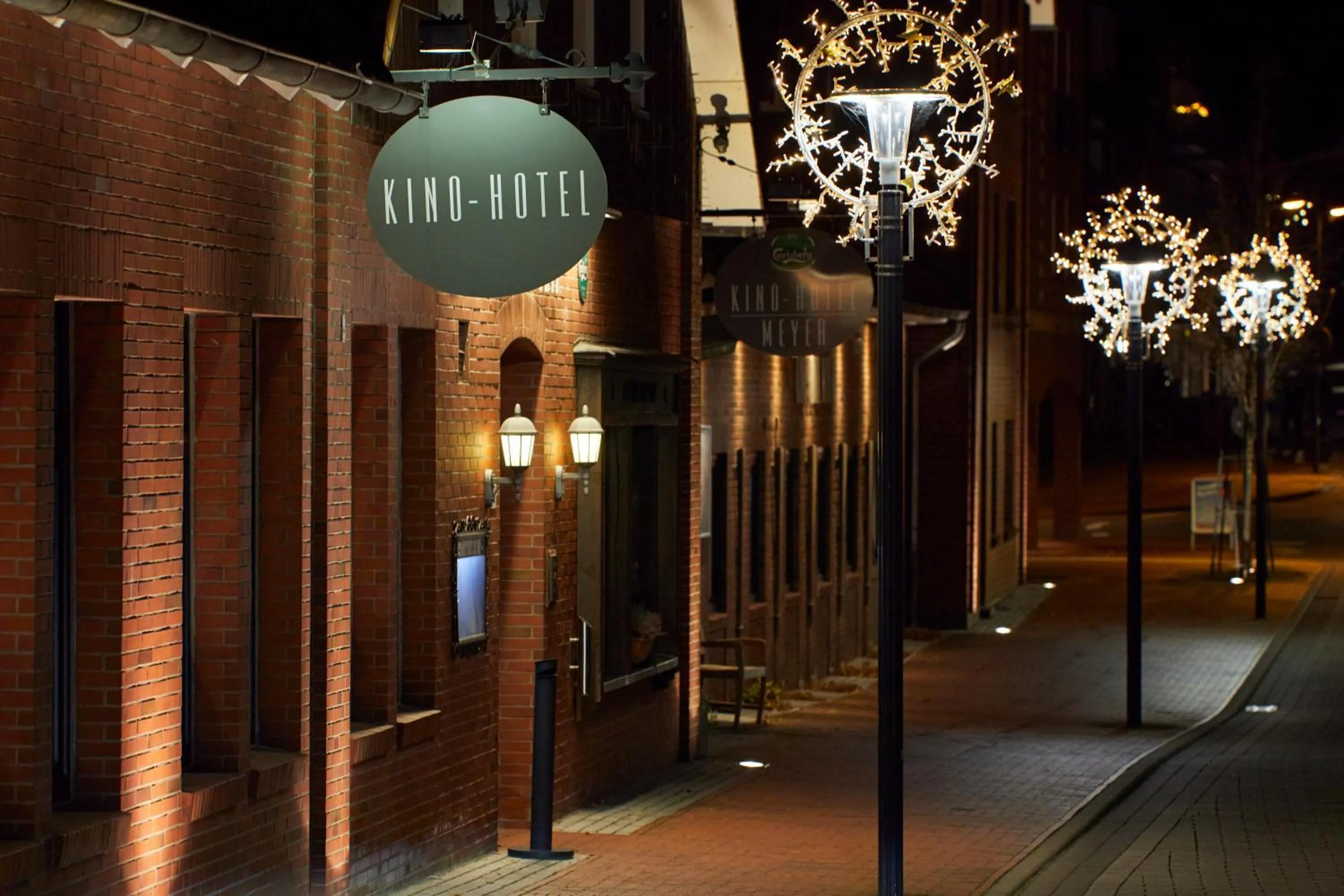 Property building in Kino-Hotel Meyer