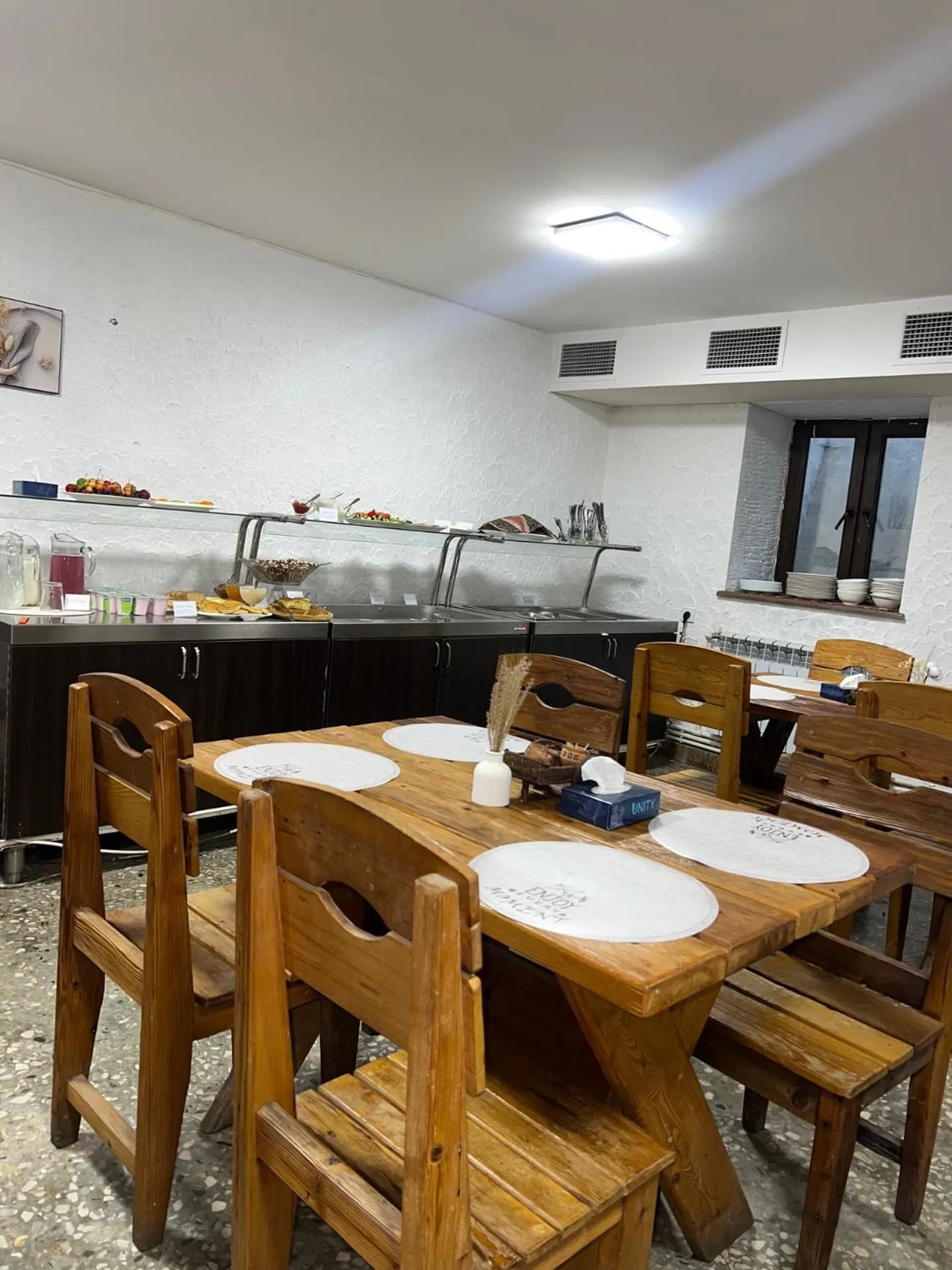 Restaurant/places to eat in Hotel Tigran Mets Yerevan