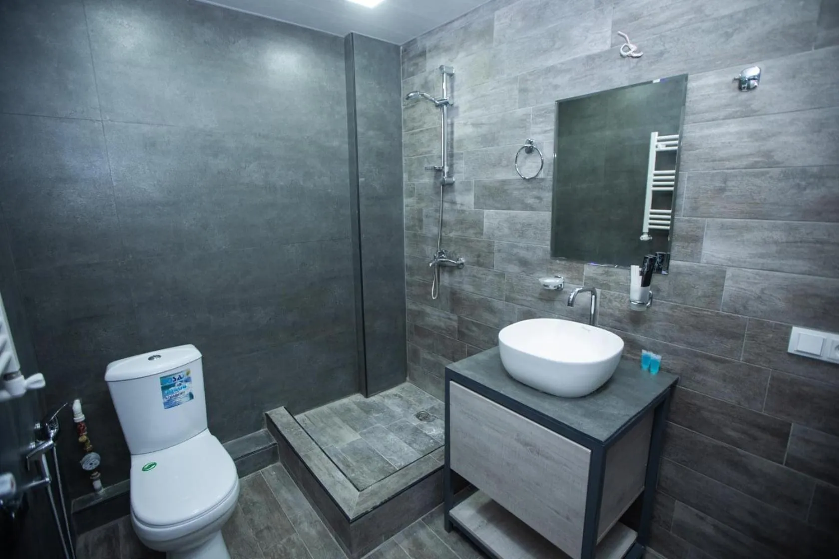 Shower in Hotel Tigran Mets Yerevan