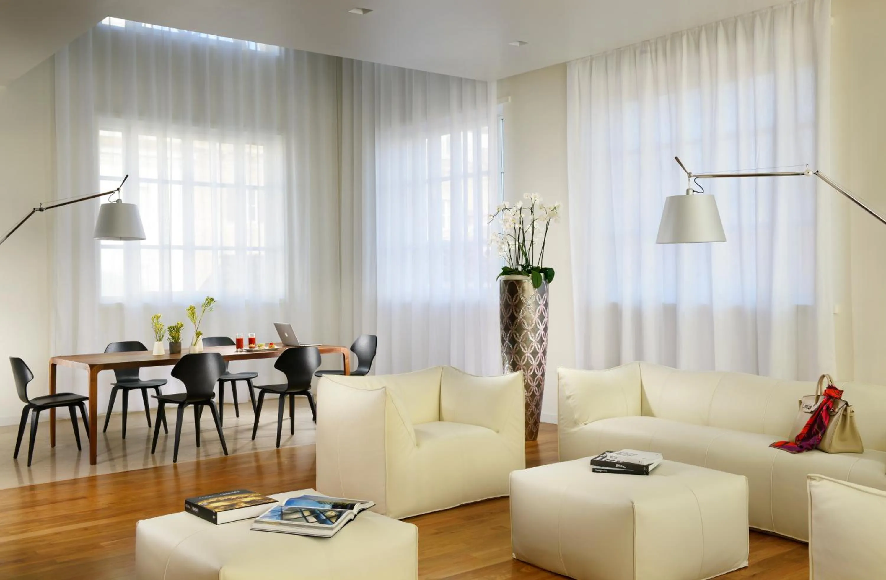 Living room in Palazzo Montemartini Rome, A Radisson Collection Hotel