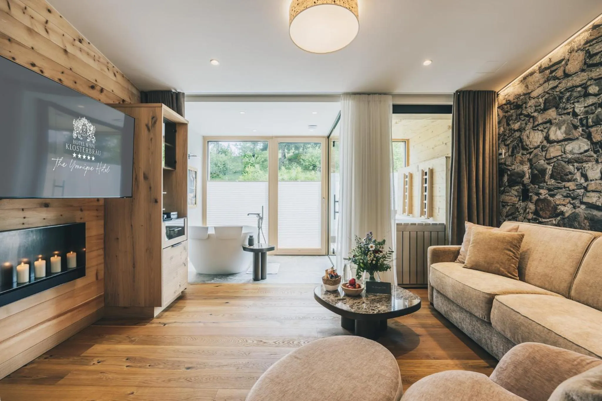 Seating area in Hotel Klosterbräu