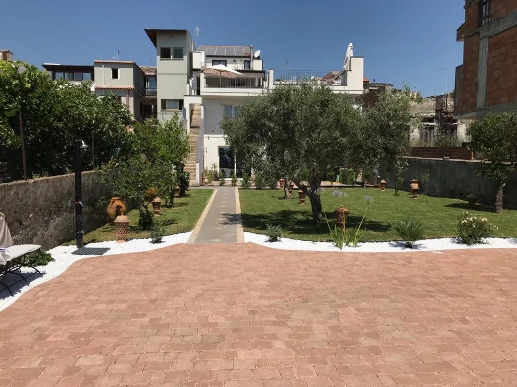 Property building in B&B Ottocento Sul Mare