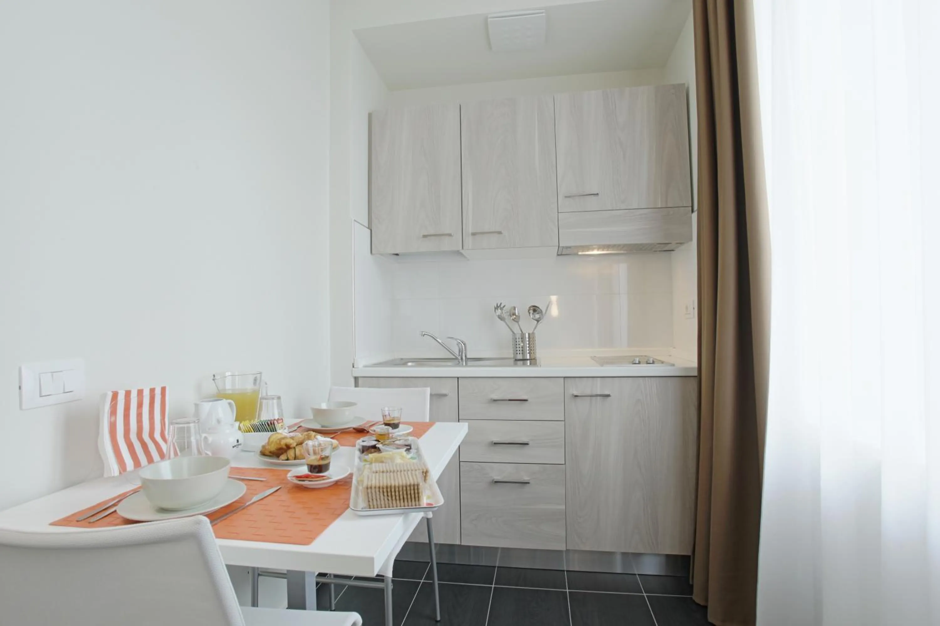 Kitchen or kitchenette in Hotel Agrigento Home
