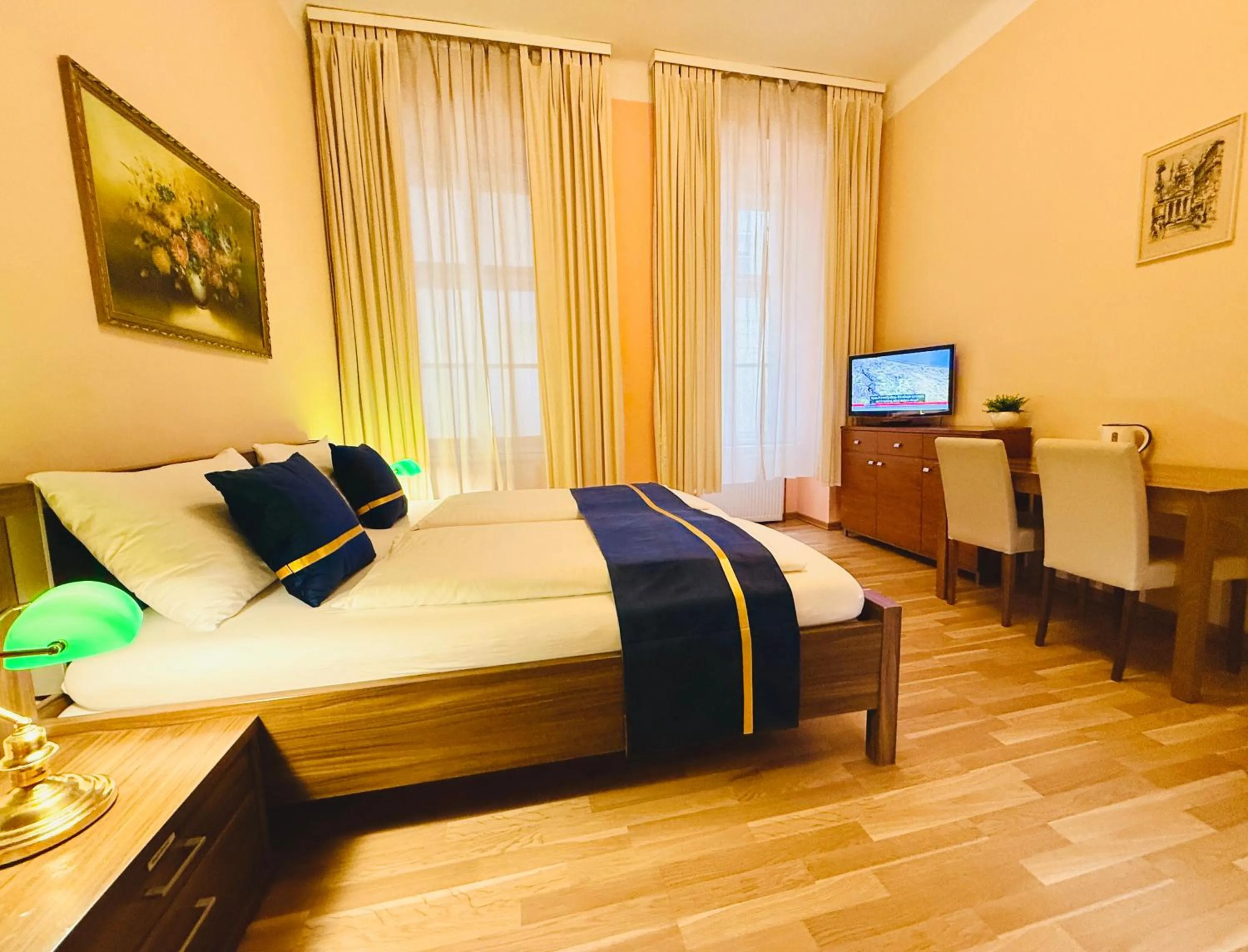 Photo of the whole room, Bed in Pension Liechtenstein