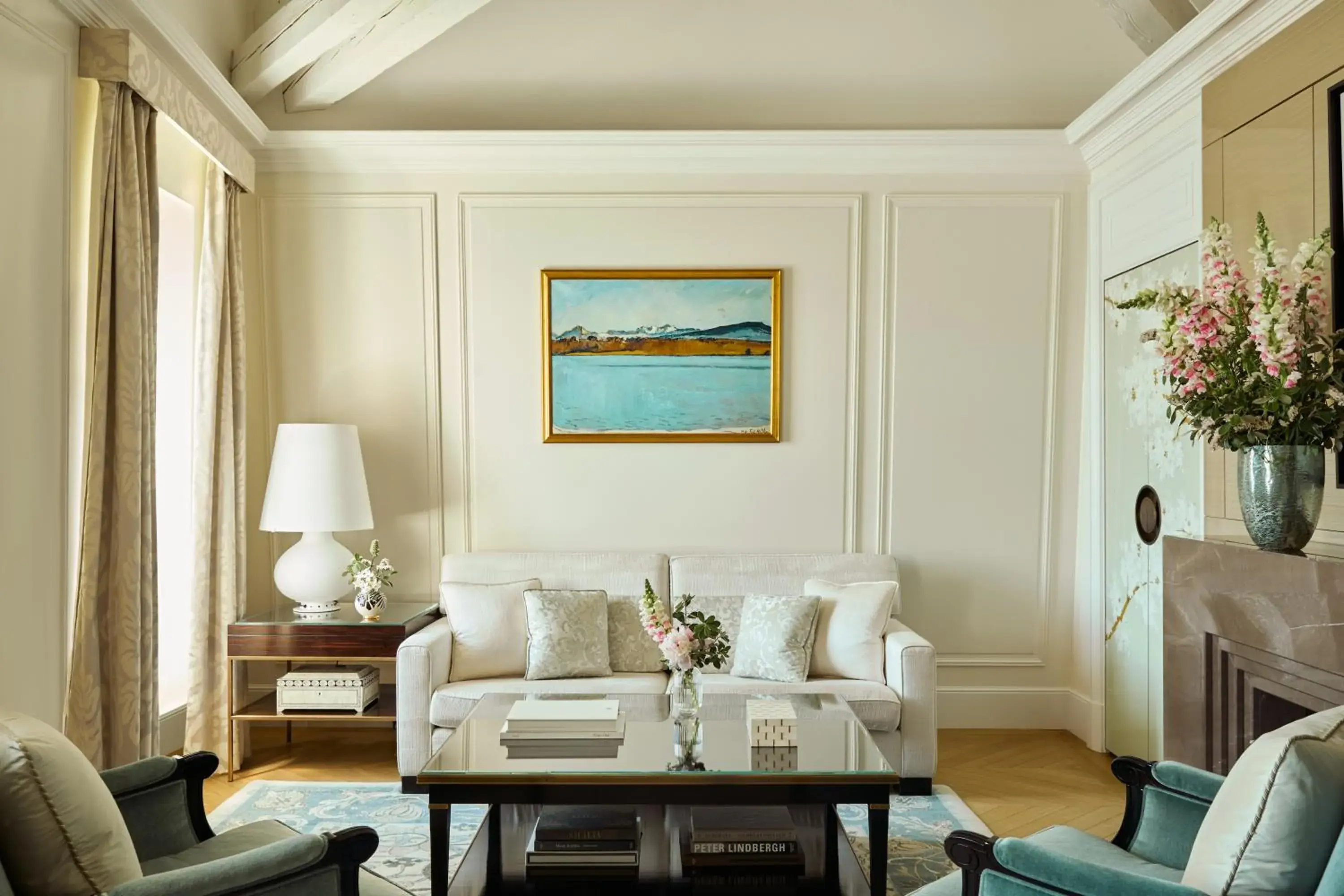 King Suite in The Woodward - Auberge Collection King Suite in The Woodward - Auberge Collection