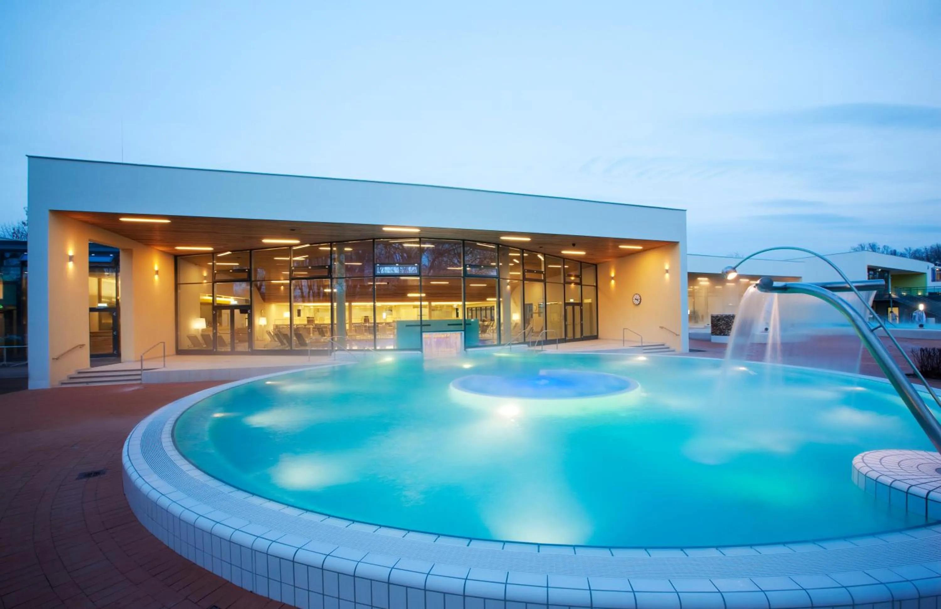 Swimming pool in Vitalhotel der Parktherme - inkl Thermeneintritt & Sauna
