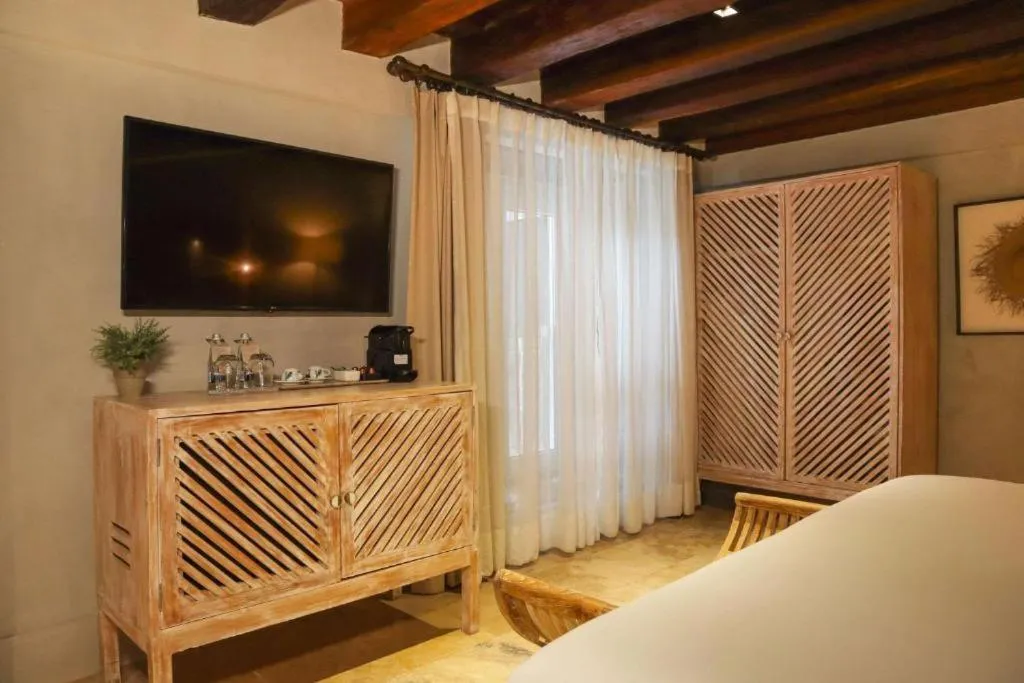 TV and multimedia, Bed in Hotel Casa Don Luis by Faranda Boutique, a member of Radisson Individuals