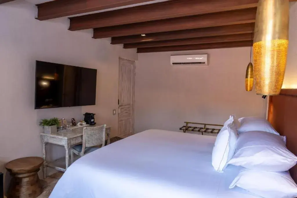 1 King Bed Studio With Balcony in Hotel Casa Don Luis by Faranda Boutique, a member of Radisson Individuals 1 King Bed Studio With Balcony in Hotel Casa Don Luis by Faranda Boutique, a member of Radisson Individuals