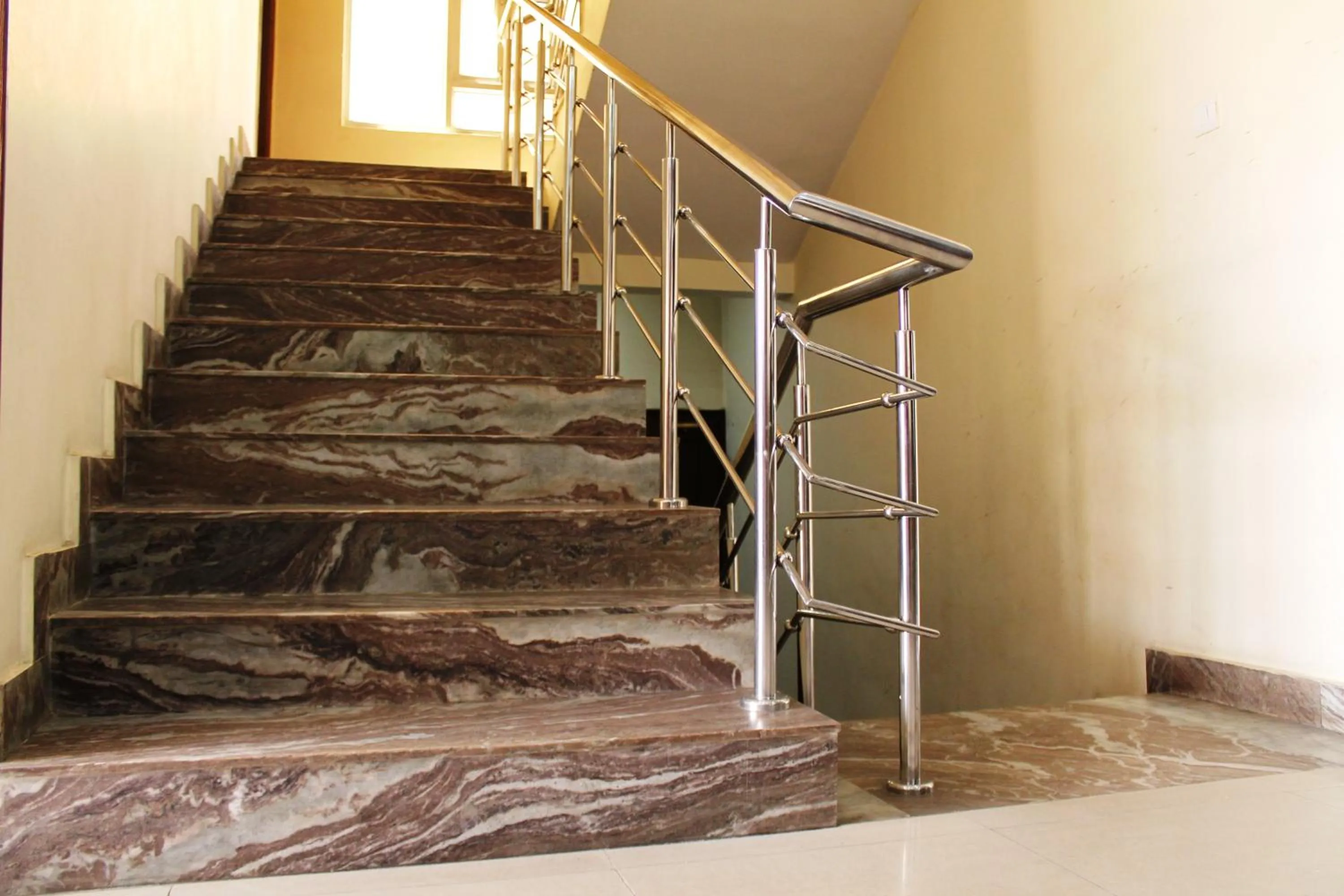 Area and facilities in Hotel Maiden Residency