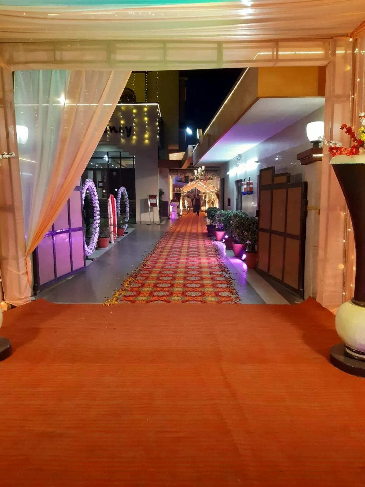 Banquet/Function facilities in Hotel Maiden Residency