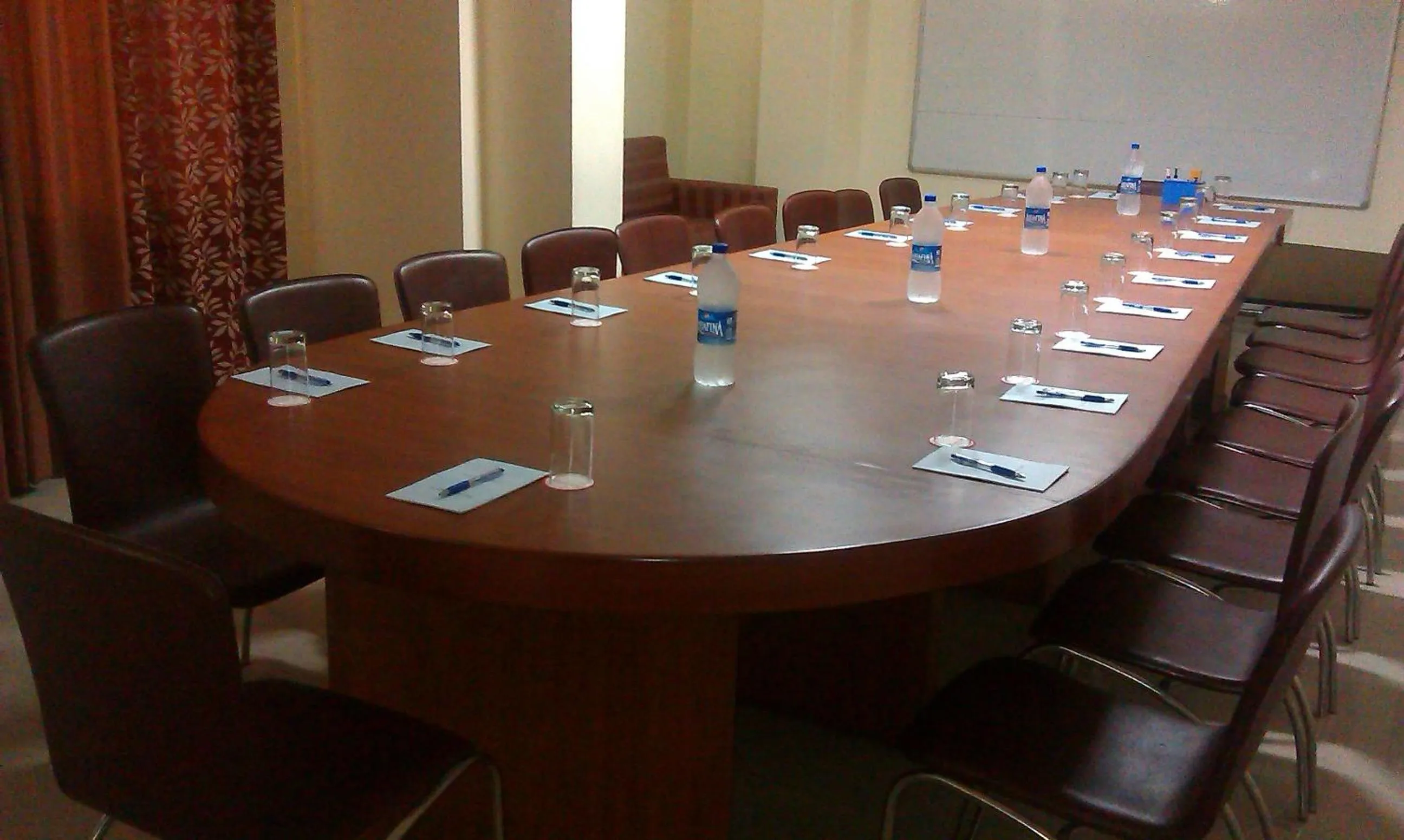 Business facilities in Hotel Maiden Residency