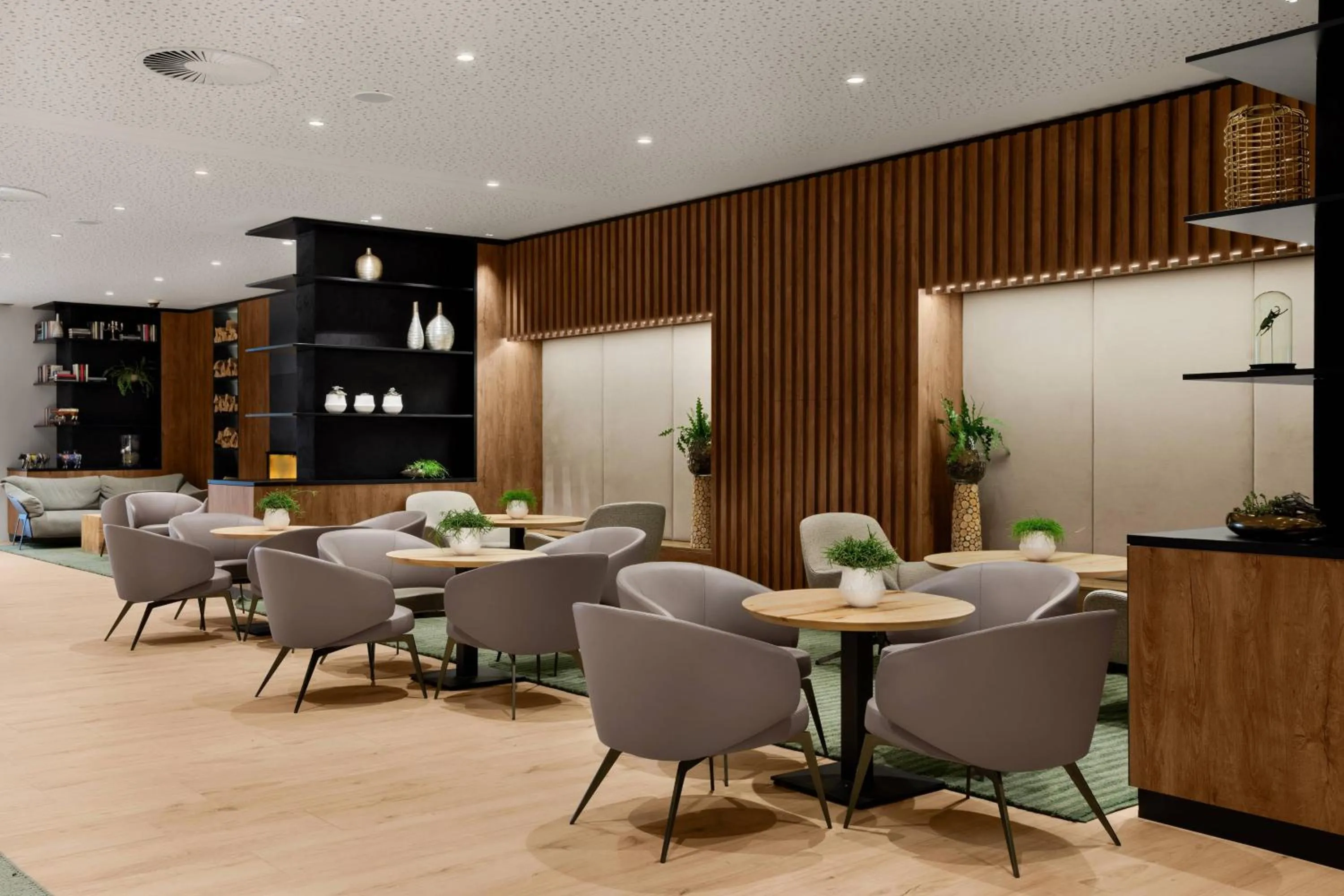 Lounge or bar in AC Hotel by Marriott Innsbruck