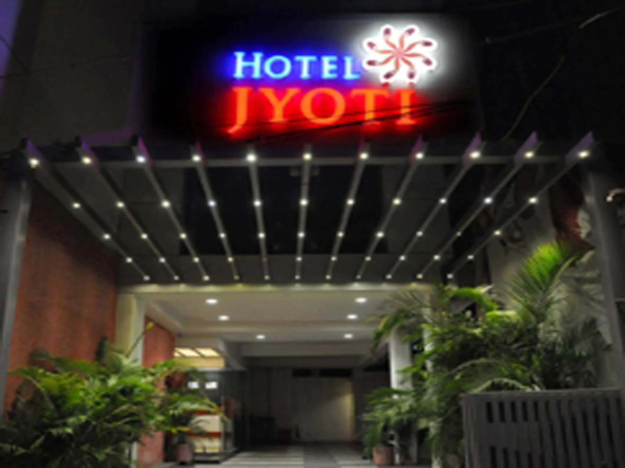 Facade/entrance in Hotel Jyoti