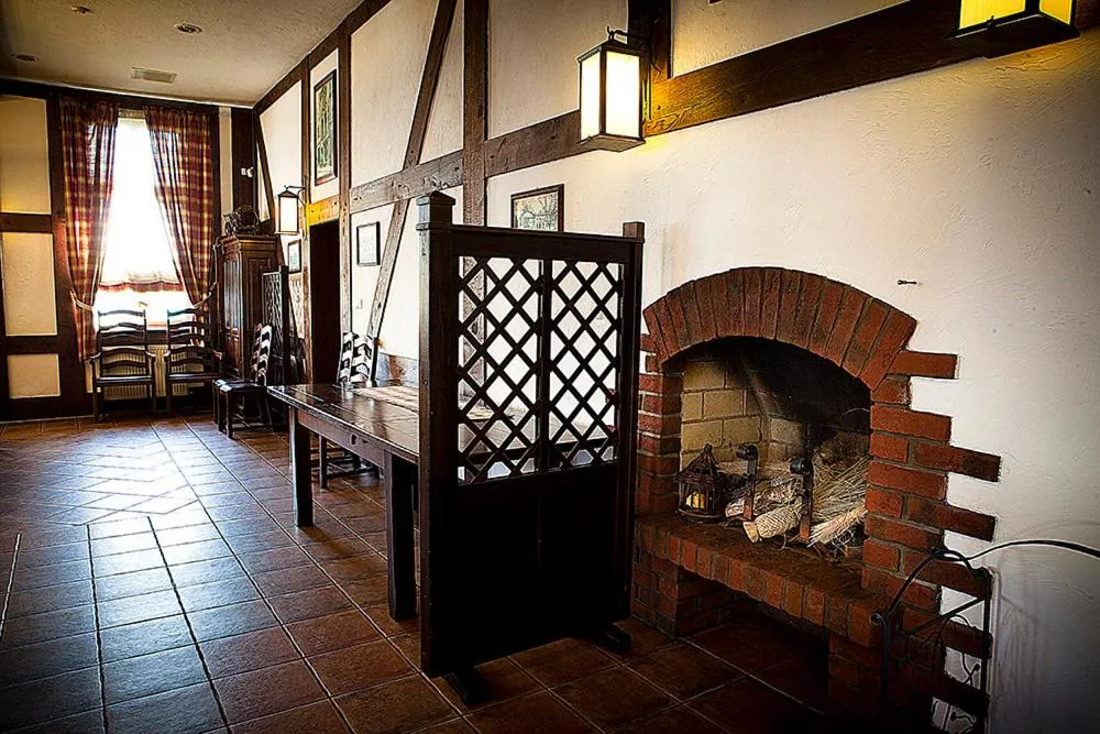 Restaurant/places to eat in Hotel Skarbek