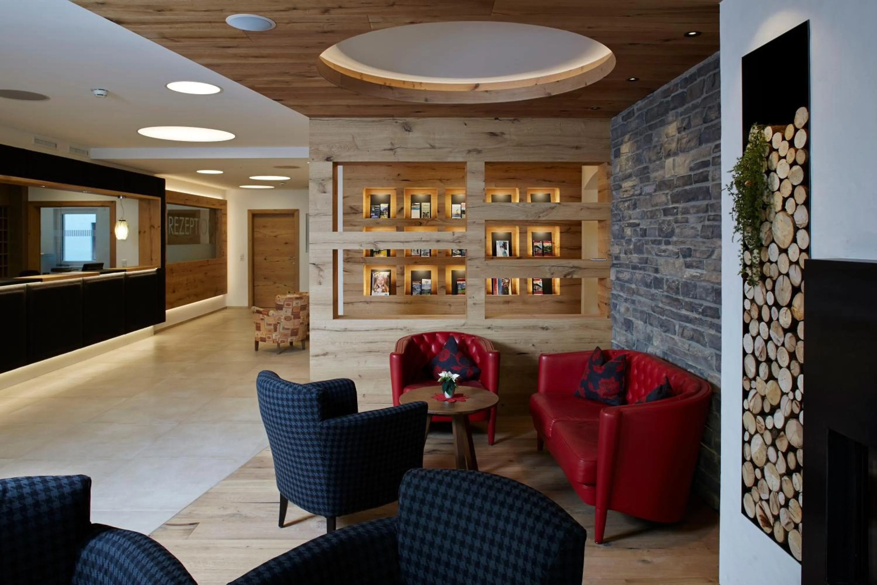 Lobby or reception in Hotel Zum Mohren