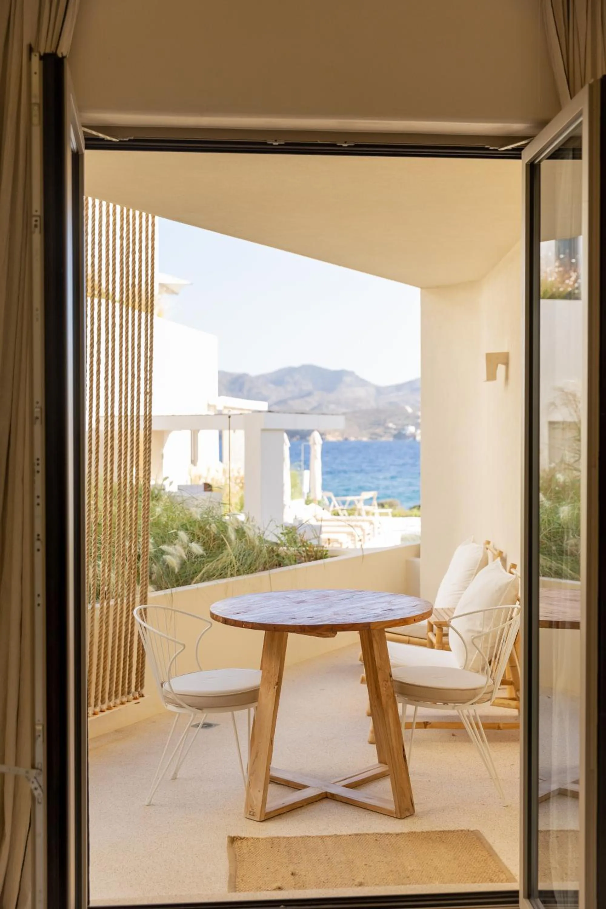 Balcony/Terrace in White Pebble Suites