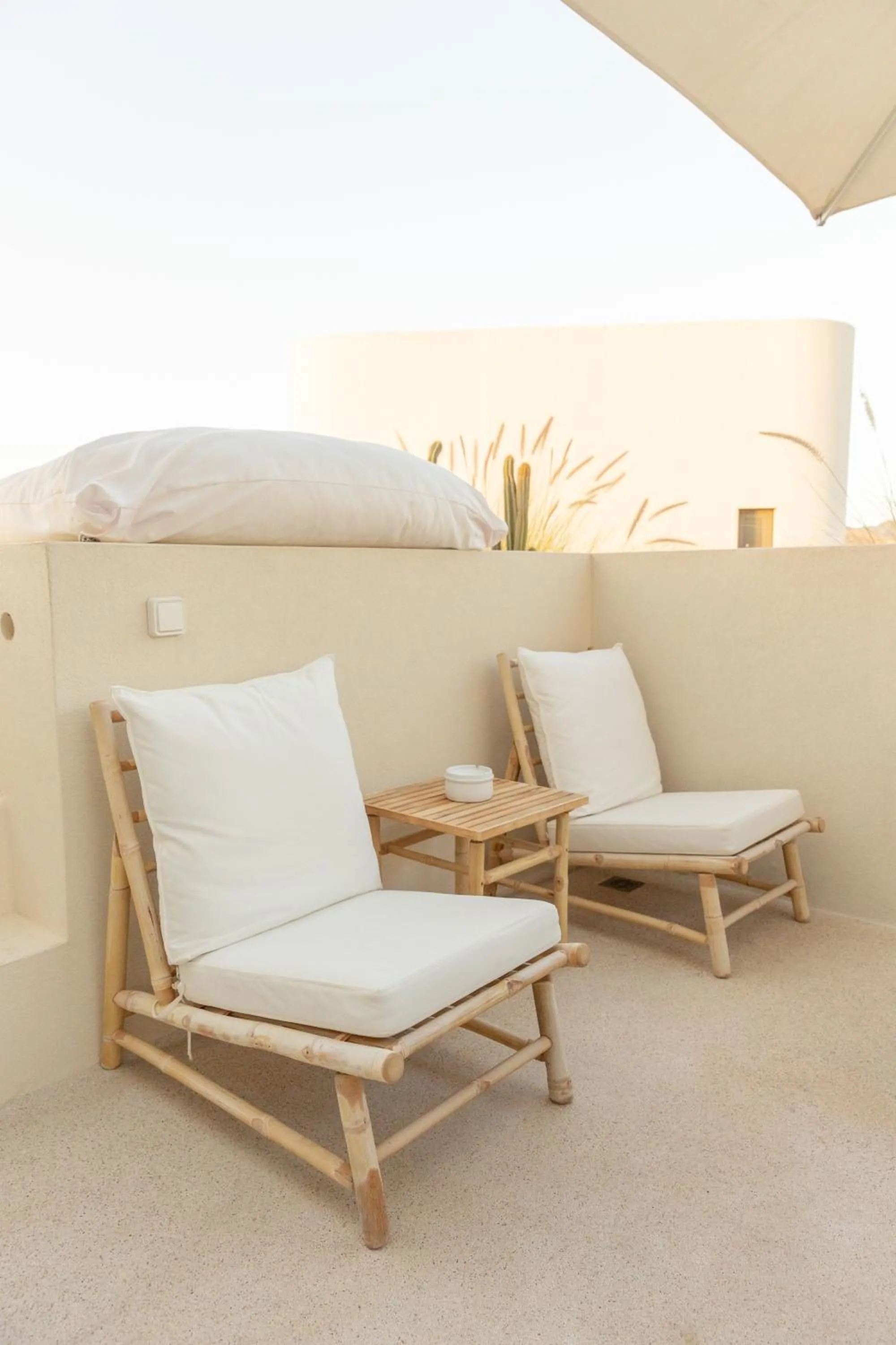 Balcony/Terrace in White Pebble Suites