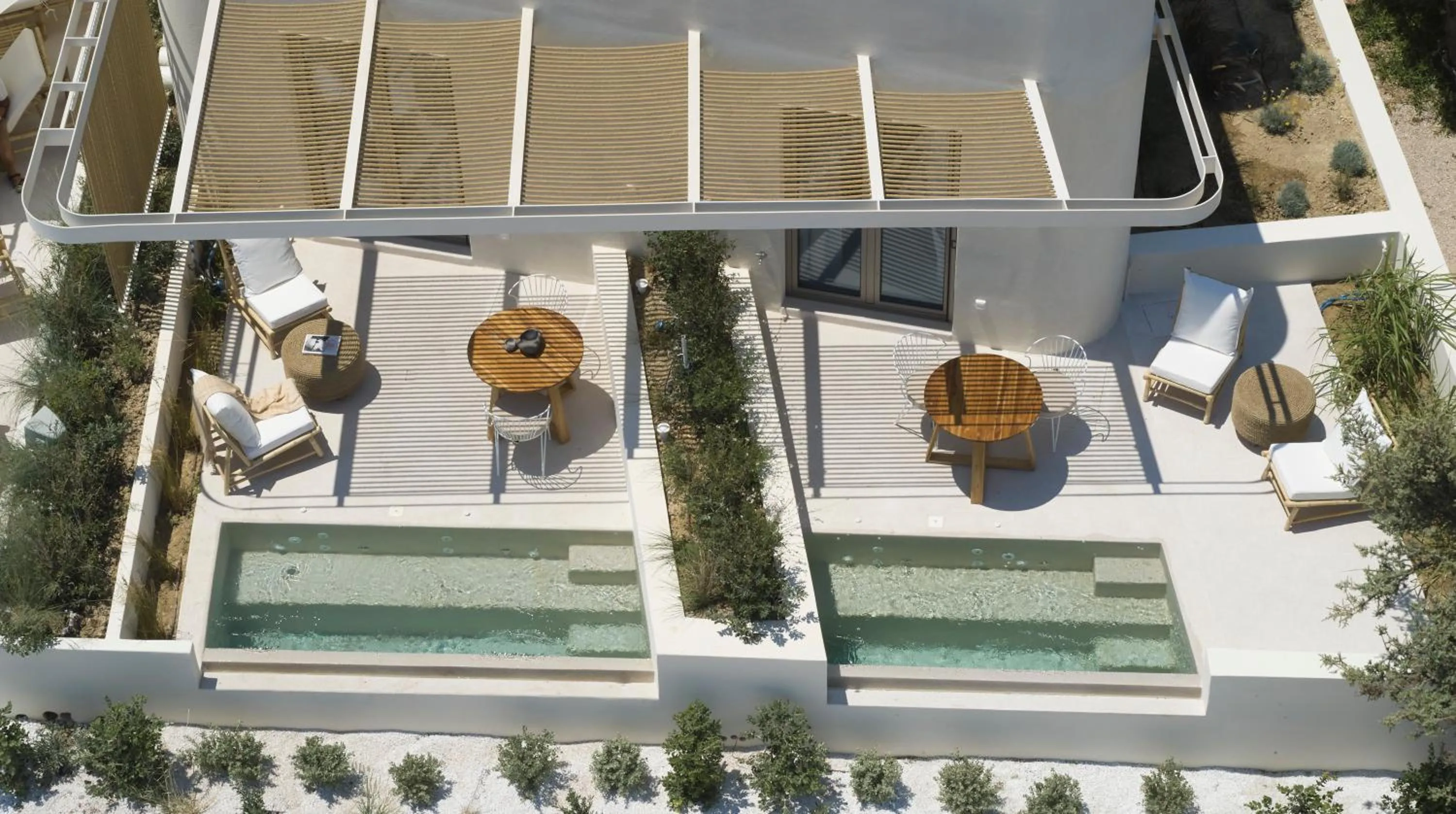 Patio in White Pebble Suites