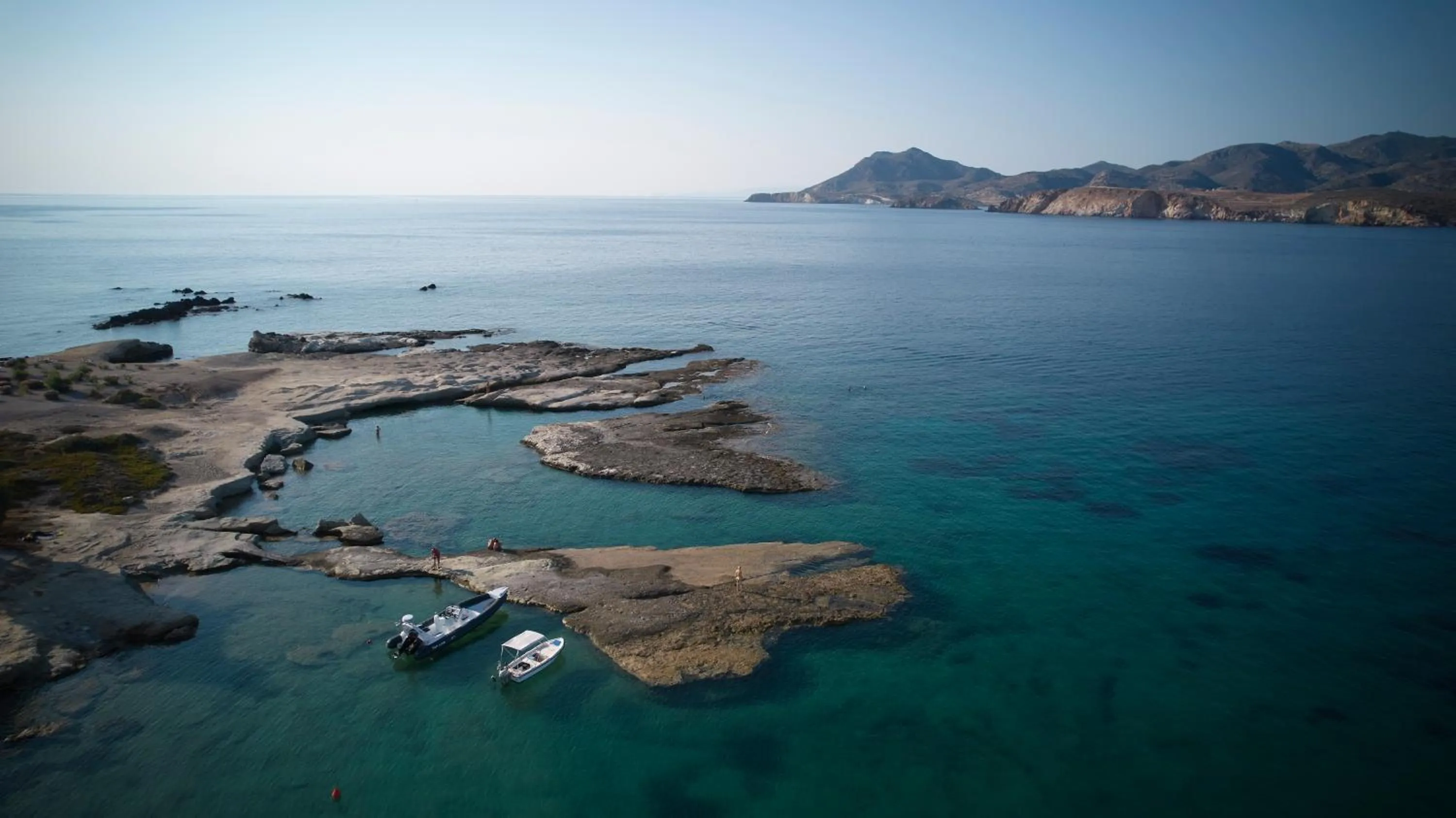 Natural landscape in White Pebble Suites