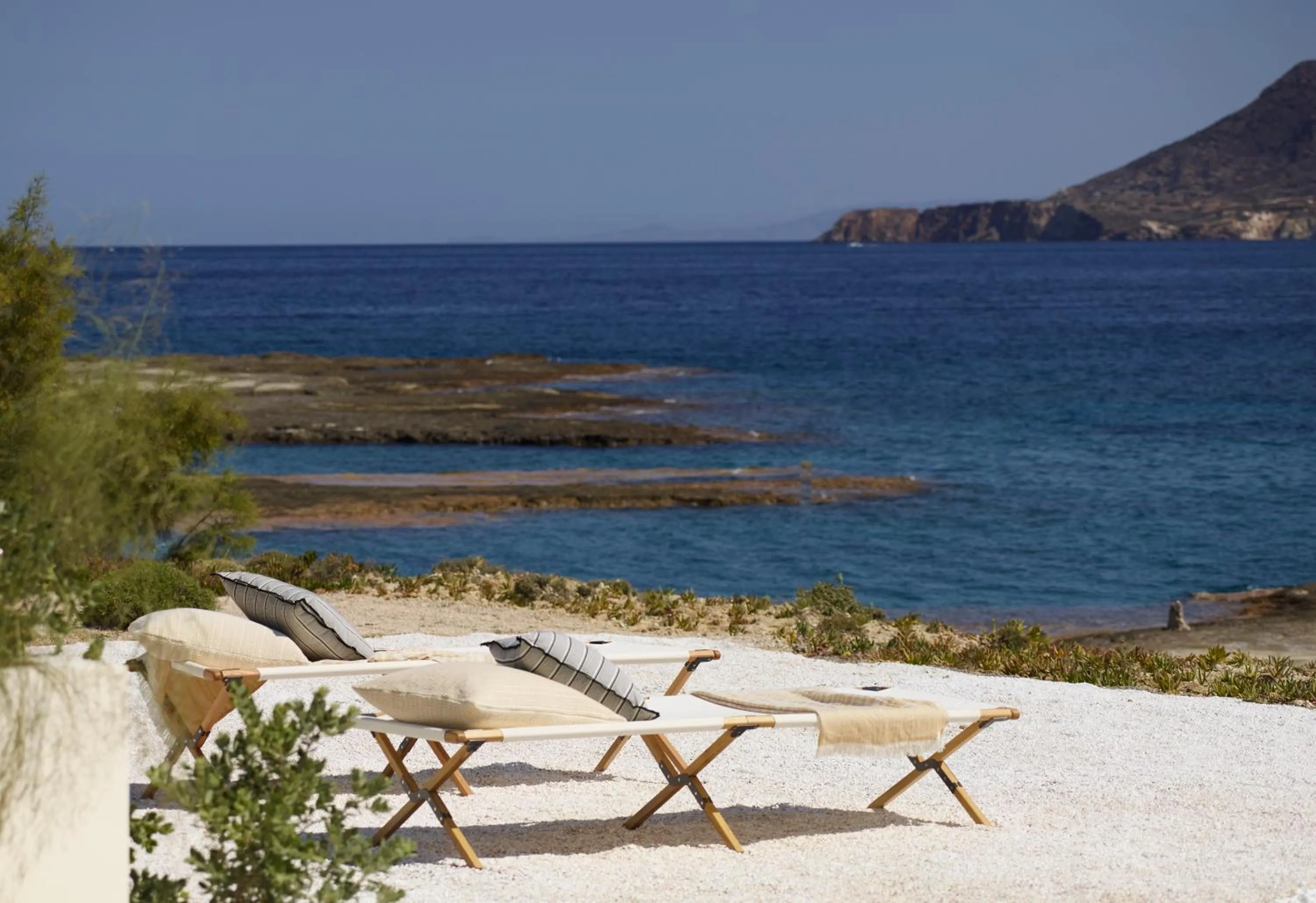 Natural landscape in White Pebble Suites