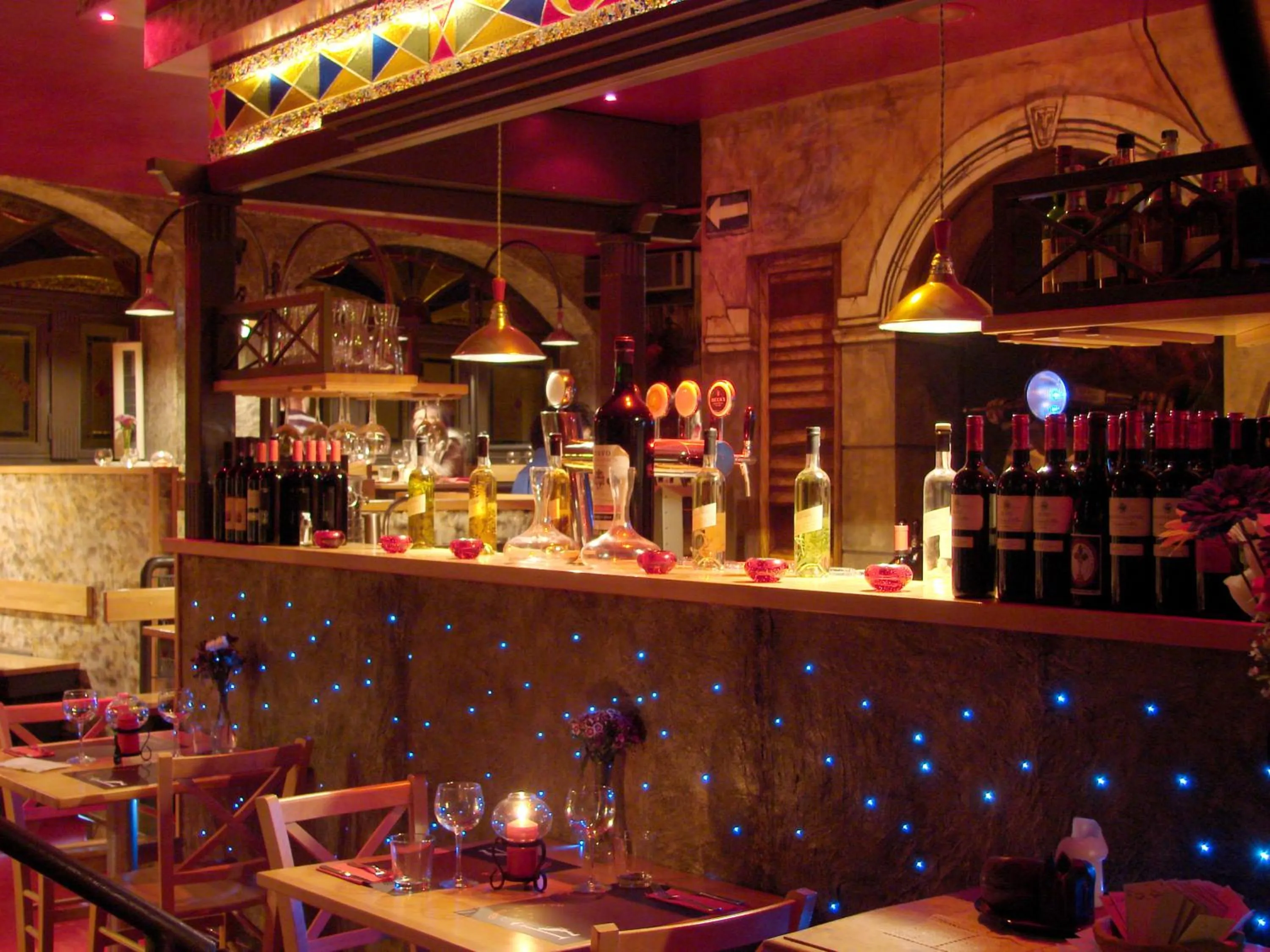 Restaurant/places to eat in Gente di Notte