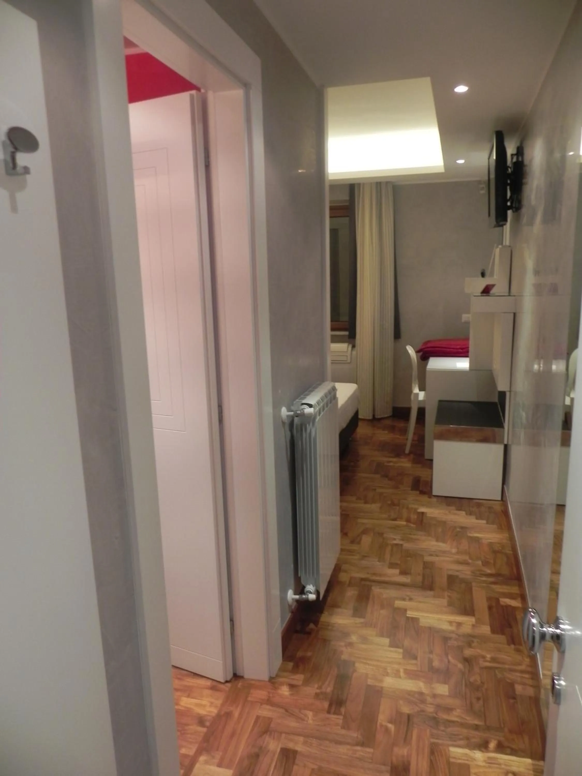 Decorative detail in Gente di Notte