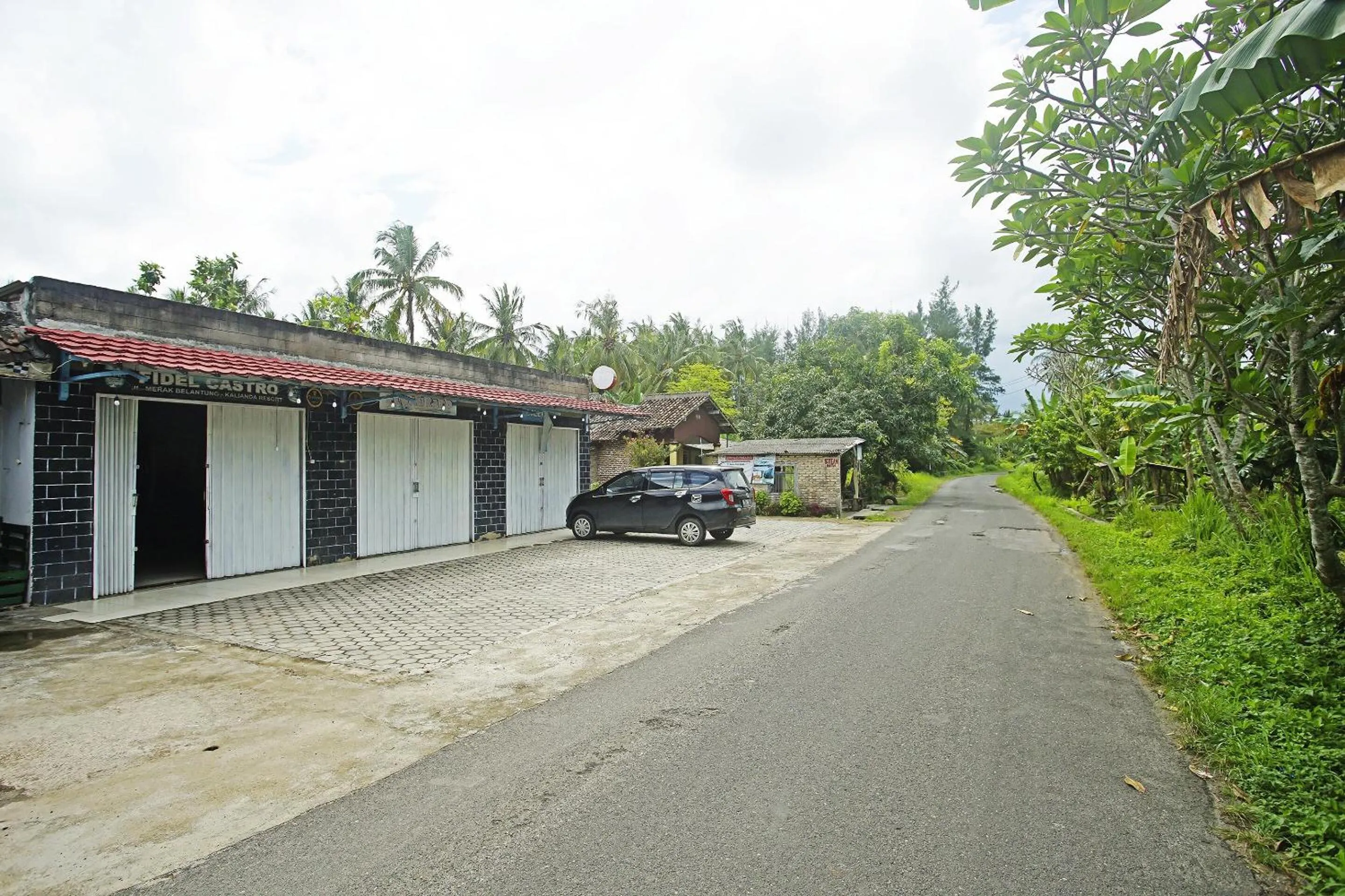 Facade/entrance in Hotel O Fidel Caestro Homestay