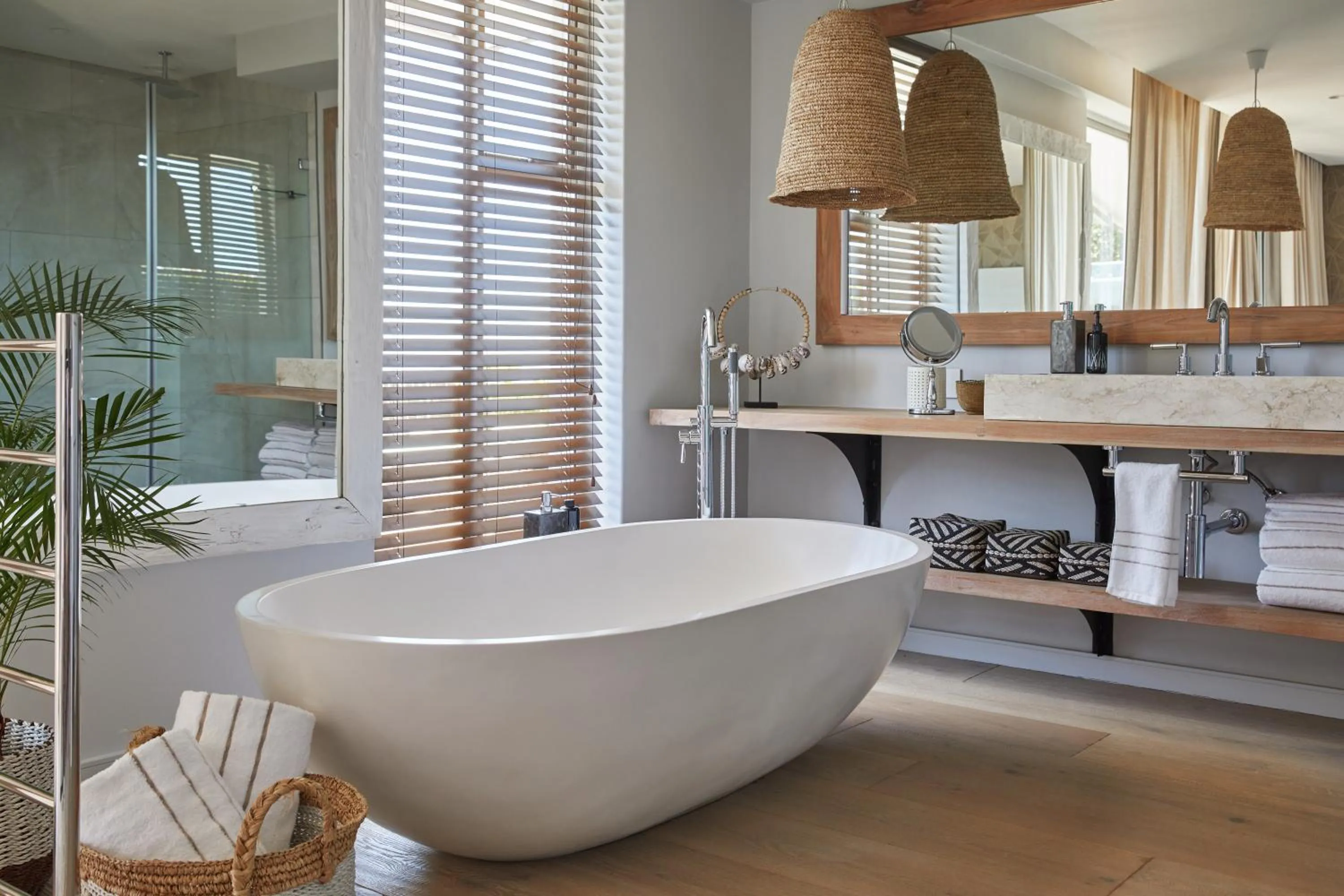 Bath in Atzaró Cape Town