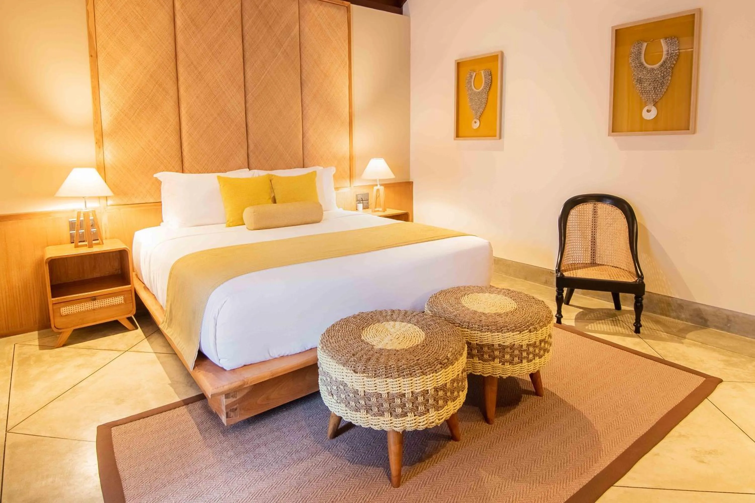 Bedroom, Bed in The Merchant